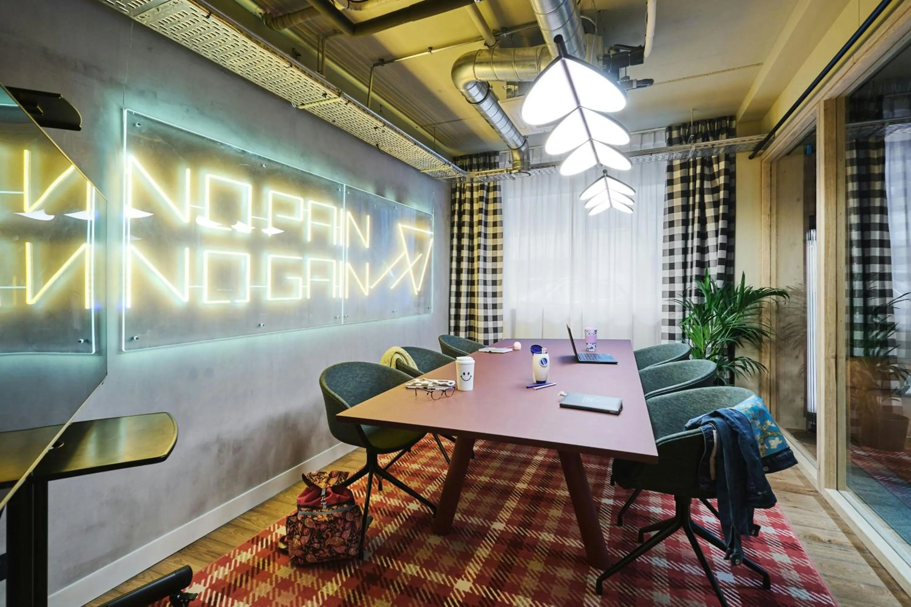 Meeting/conference room in Moxy Annecy