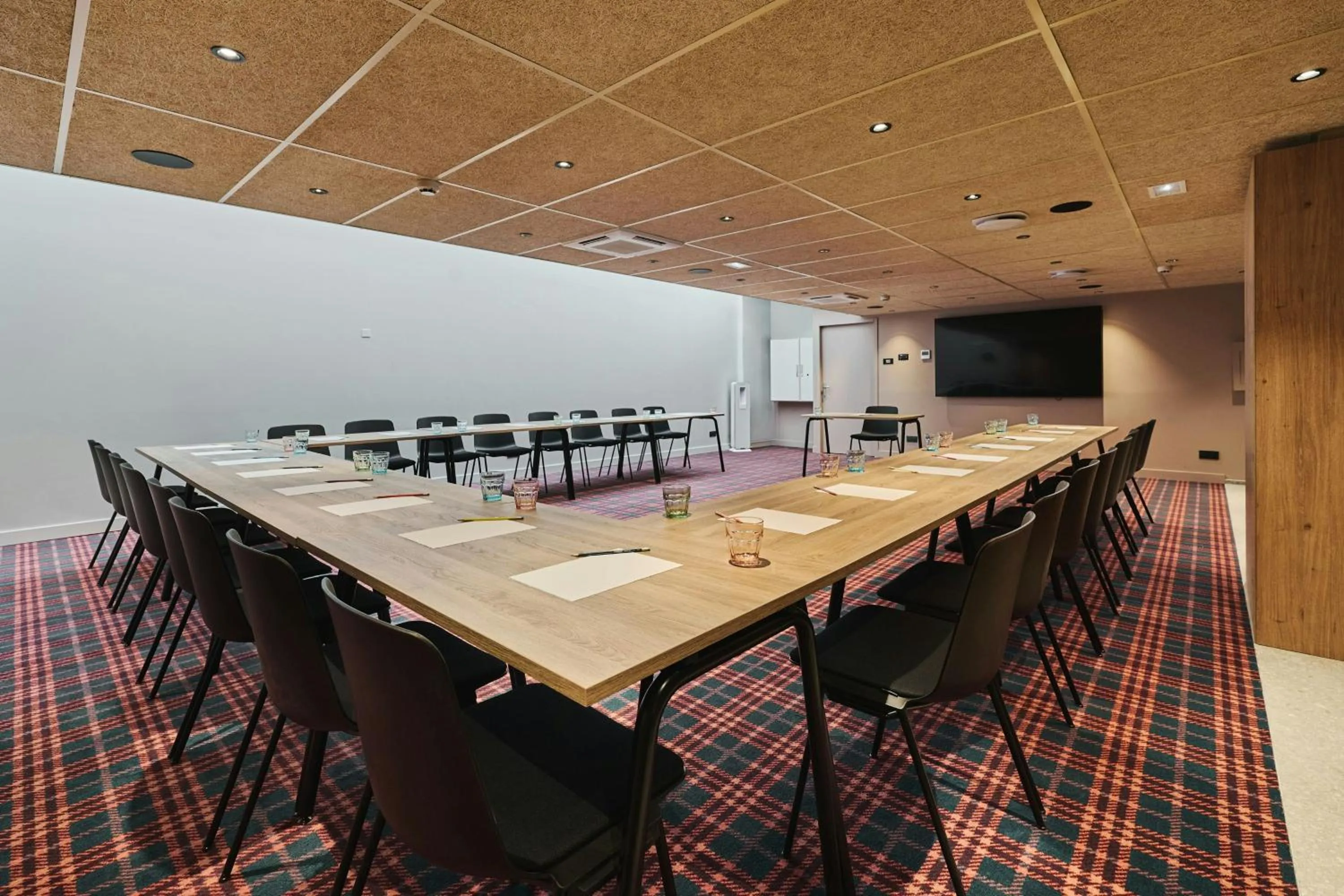 Meeting/conference room in Moxy Annecy