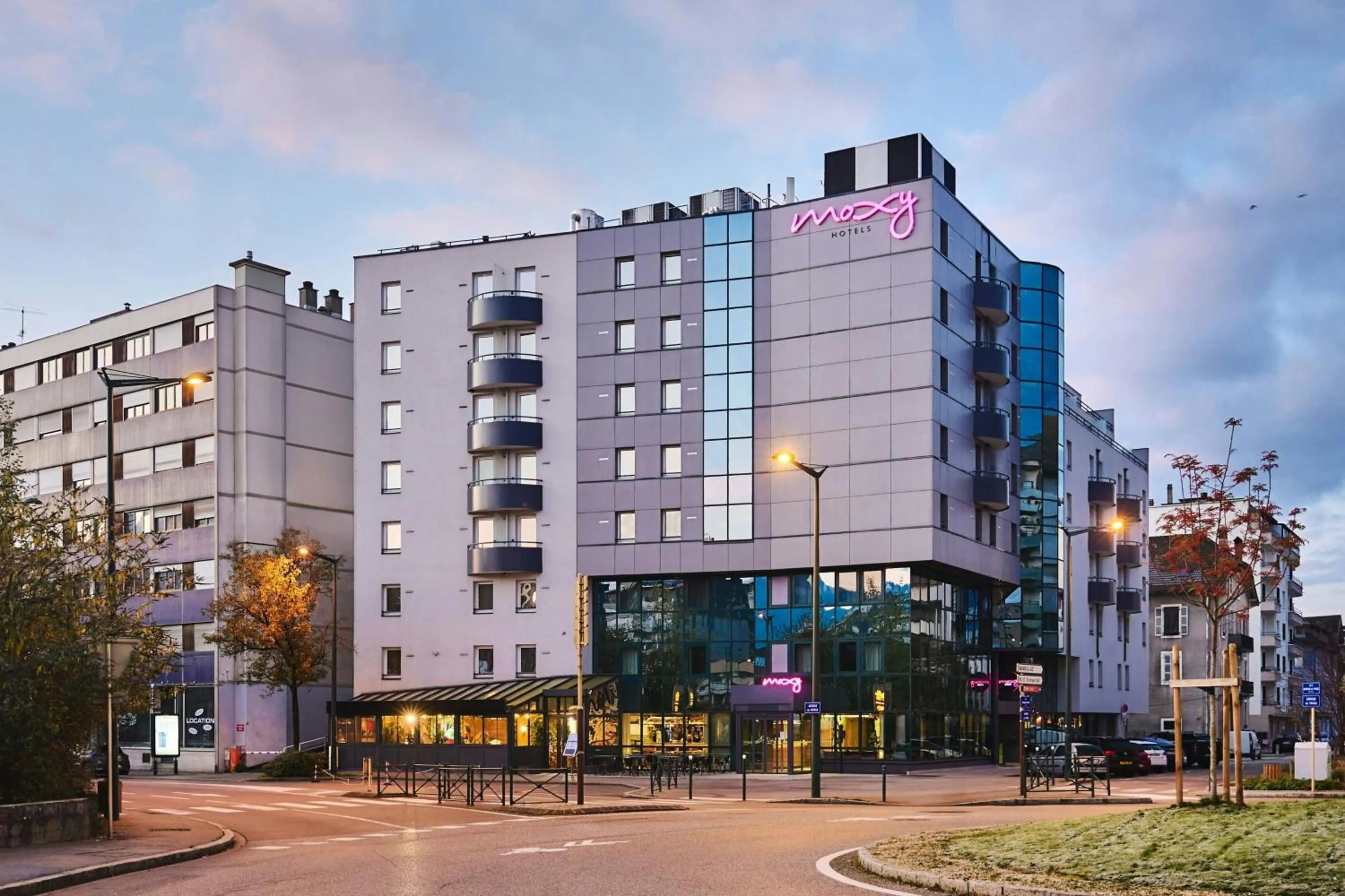 Property building in Moxy Annecy