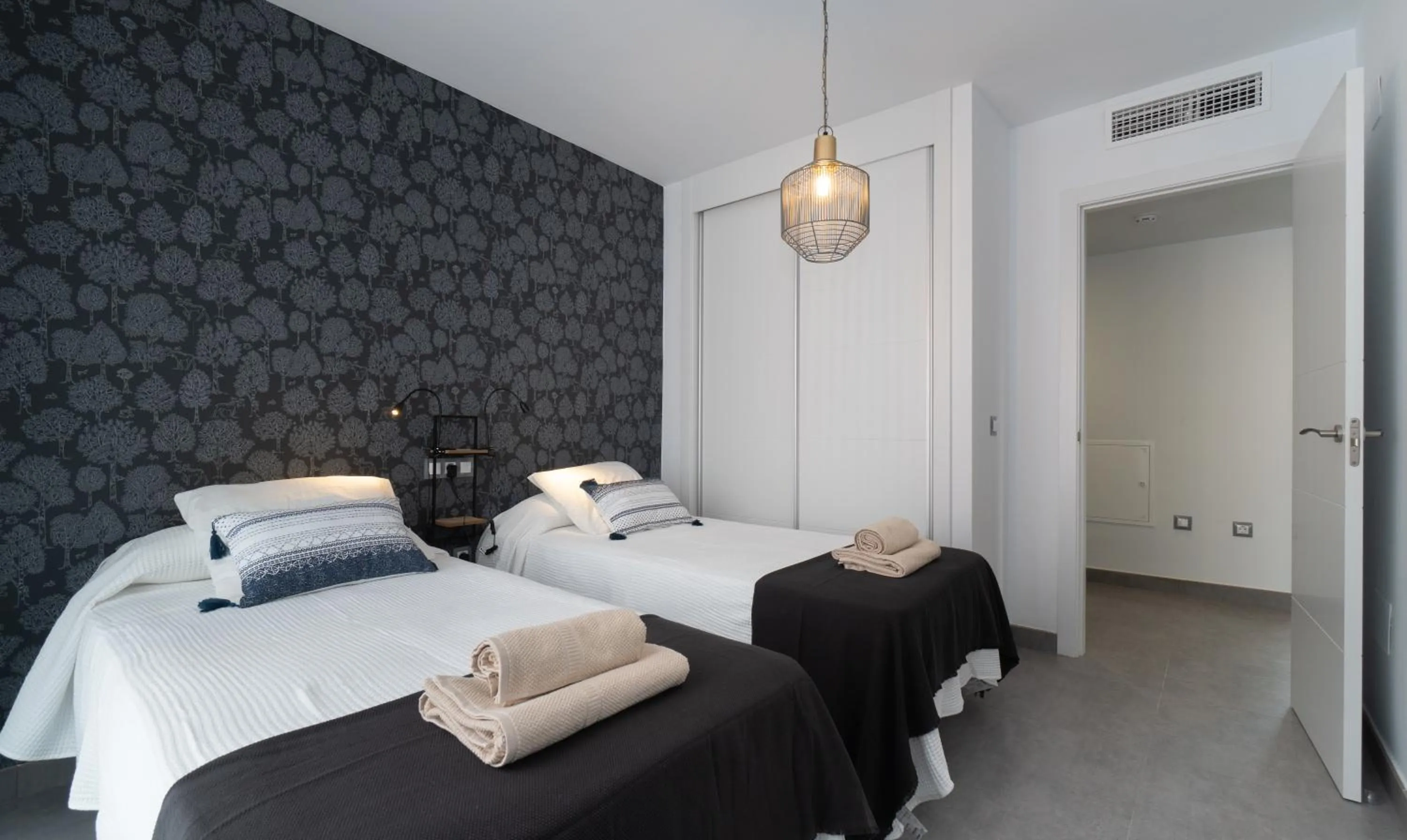 Photo of the whole room, Bed in Sur Suites La Dorada, centricos soleados a pocos metros de la Playa y con Parking Opcional