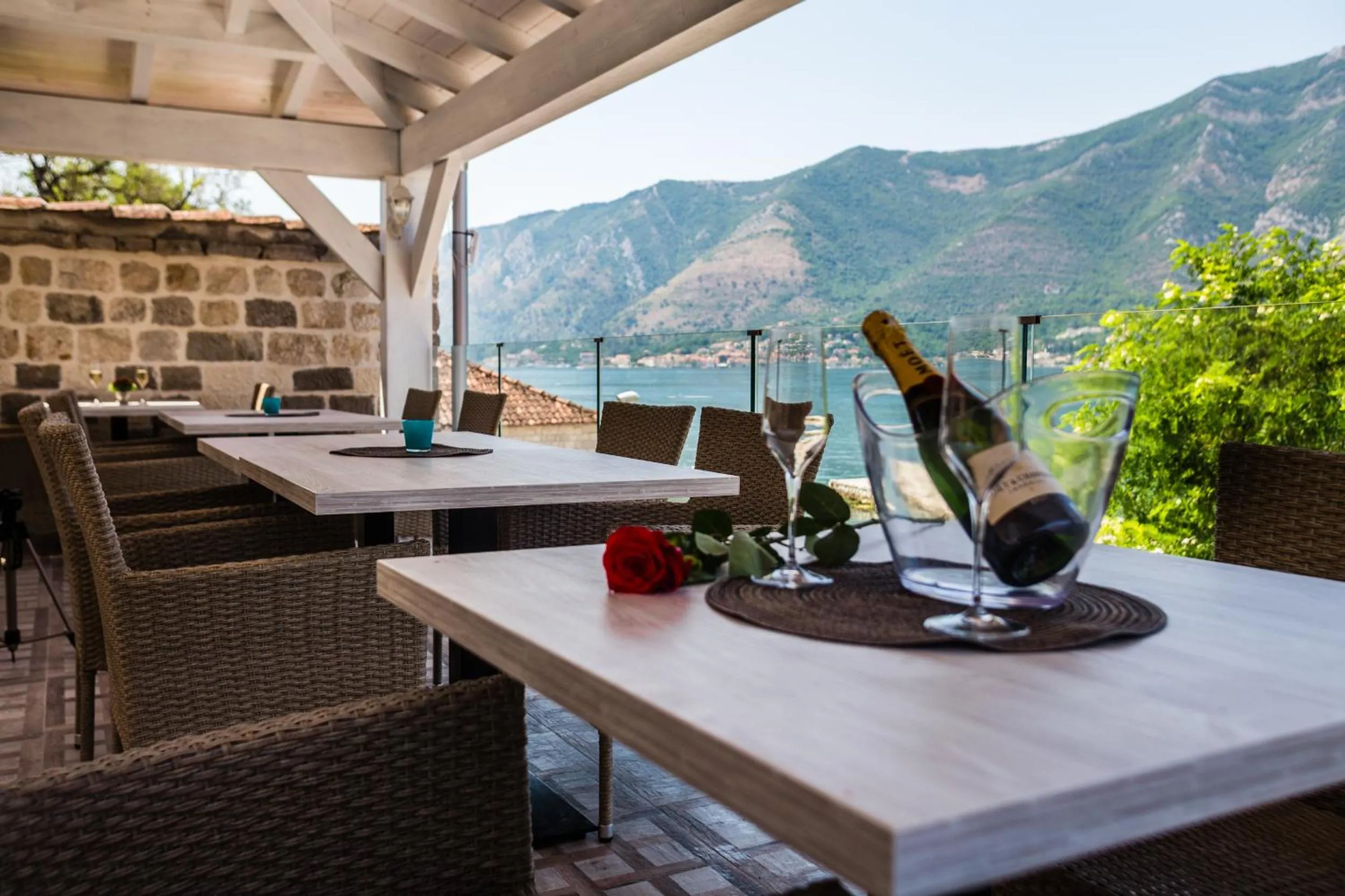 Patio in Hotel Sara