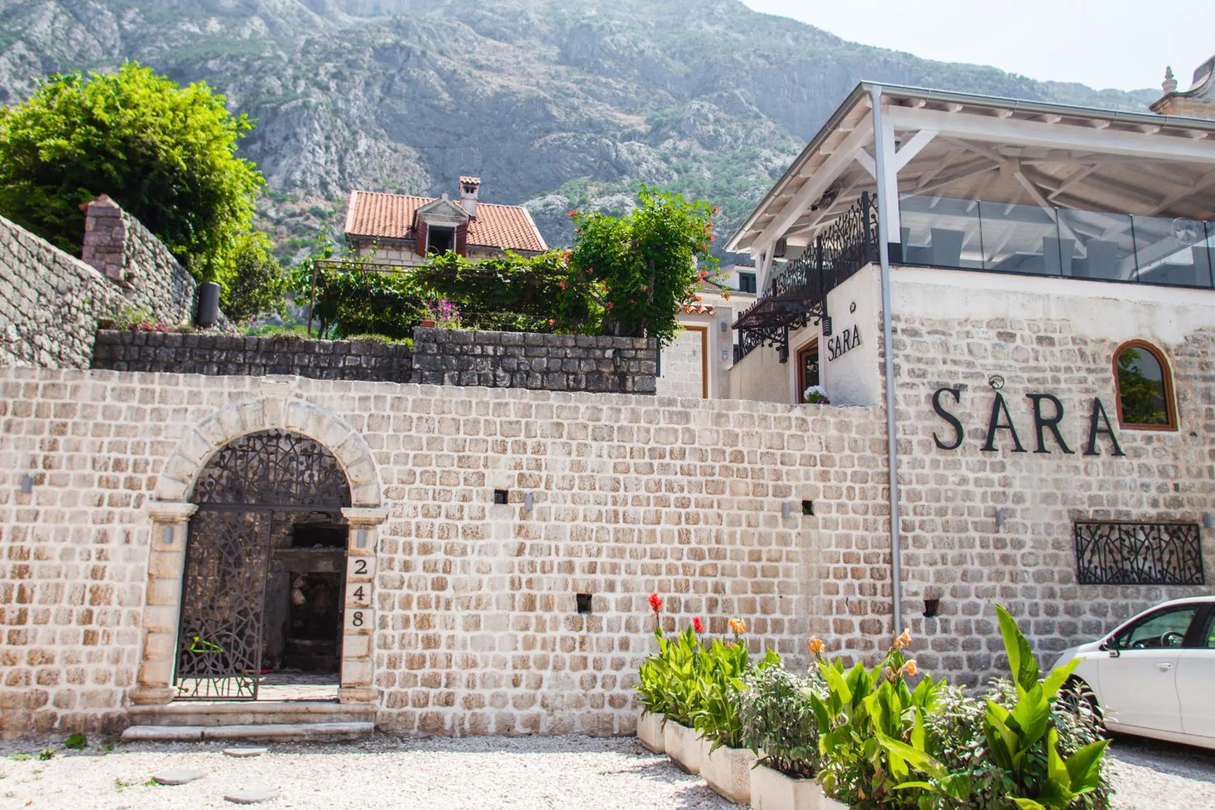 Property building in Hotel Sara