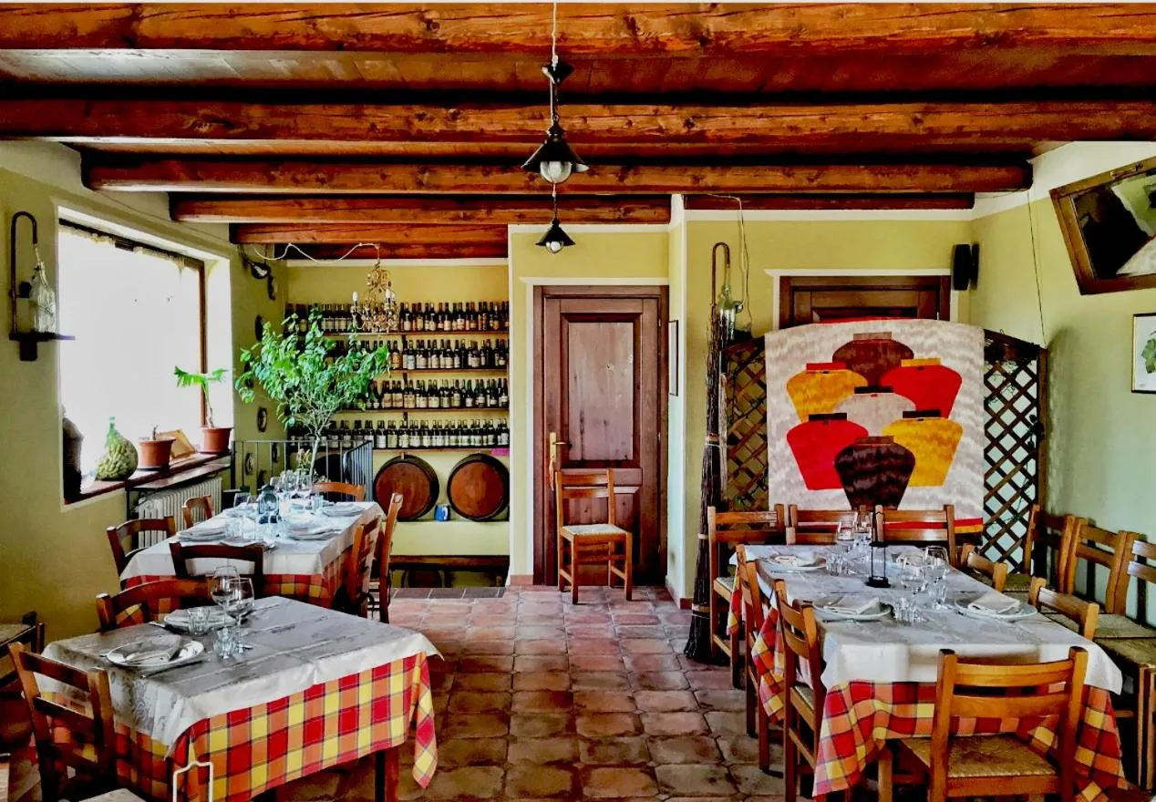 Restaurant/places to eat in Agriturismo Cascina Binelli
