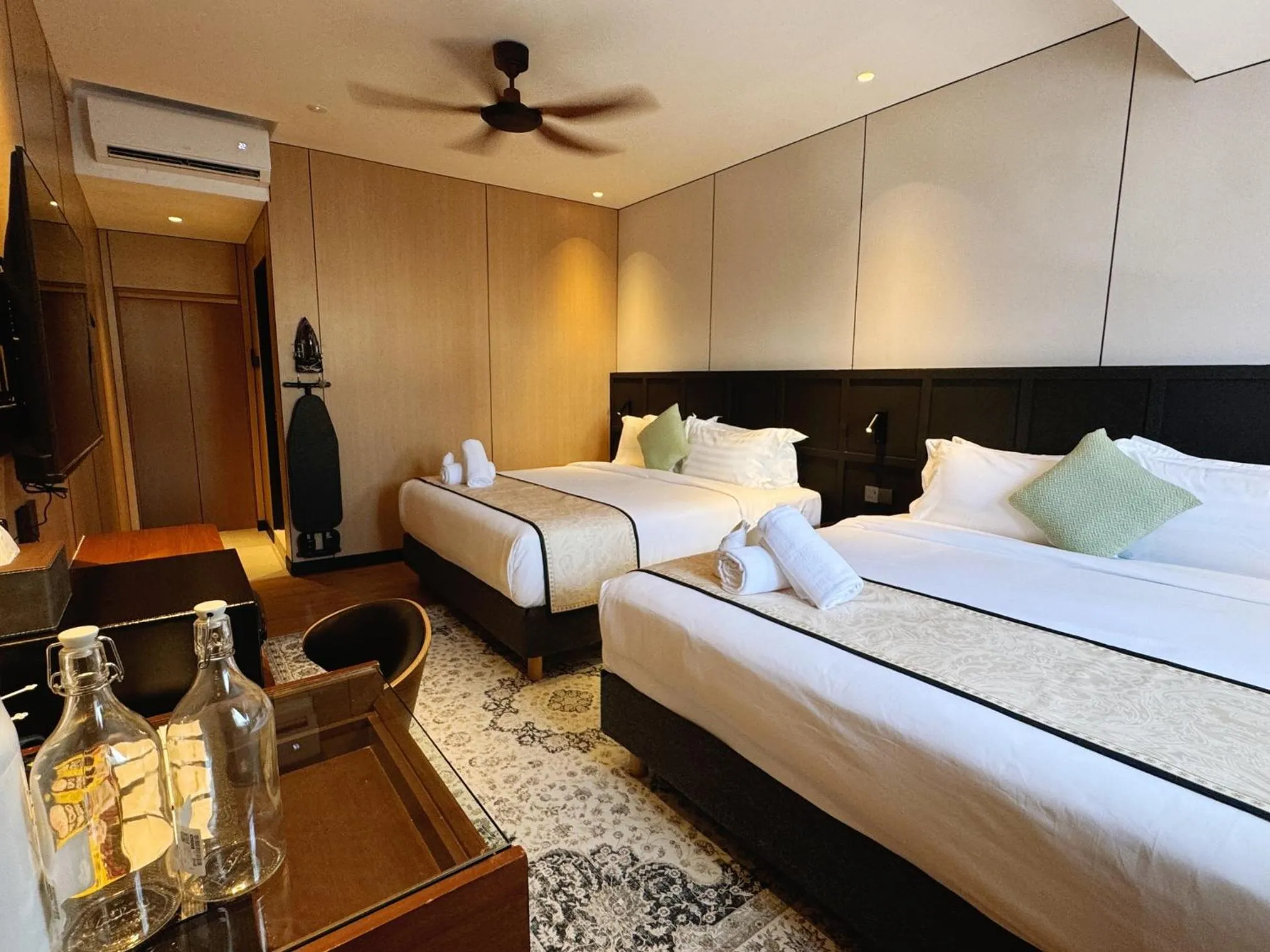 Bed in Carnarvon Suites