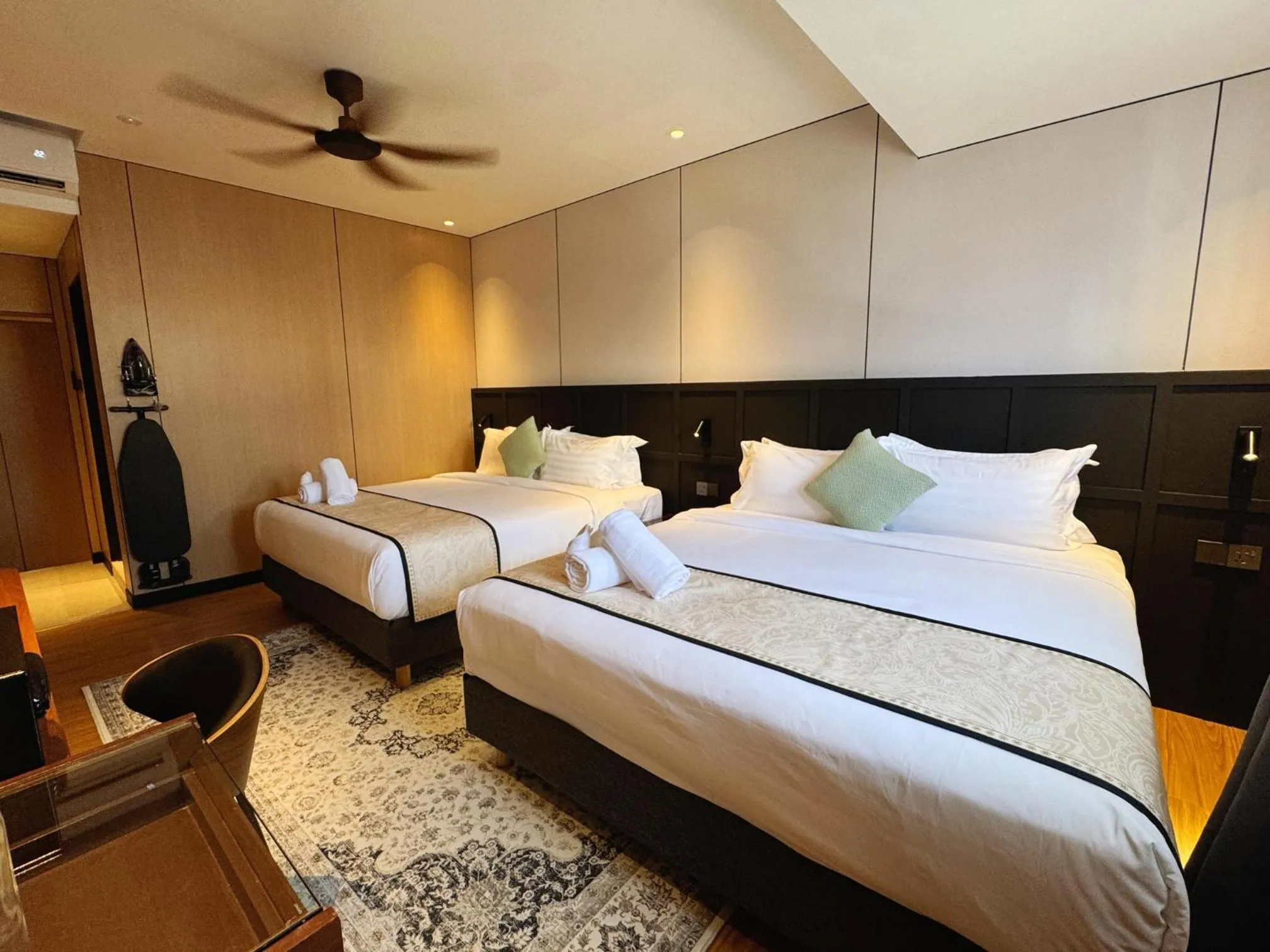 Bed in Carnarvon Suites