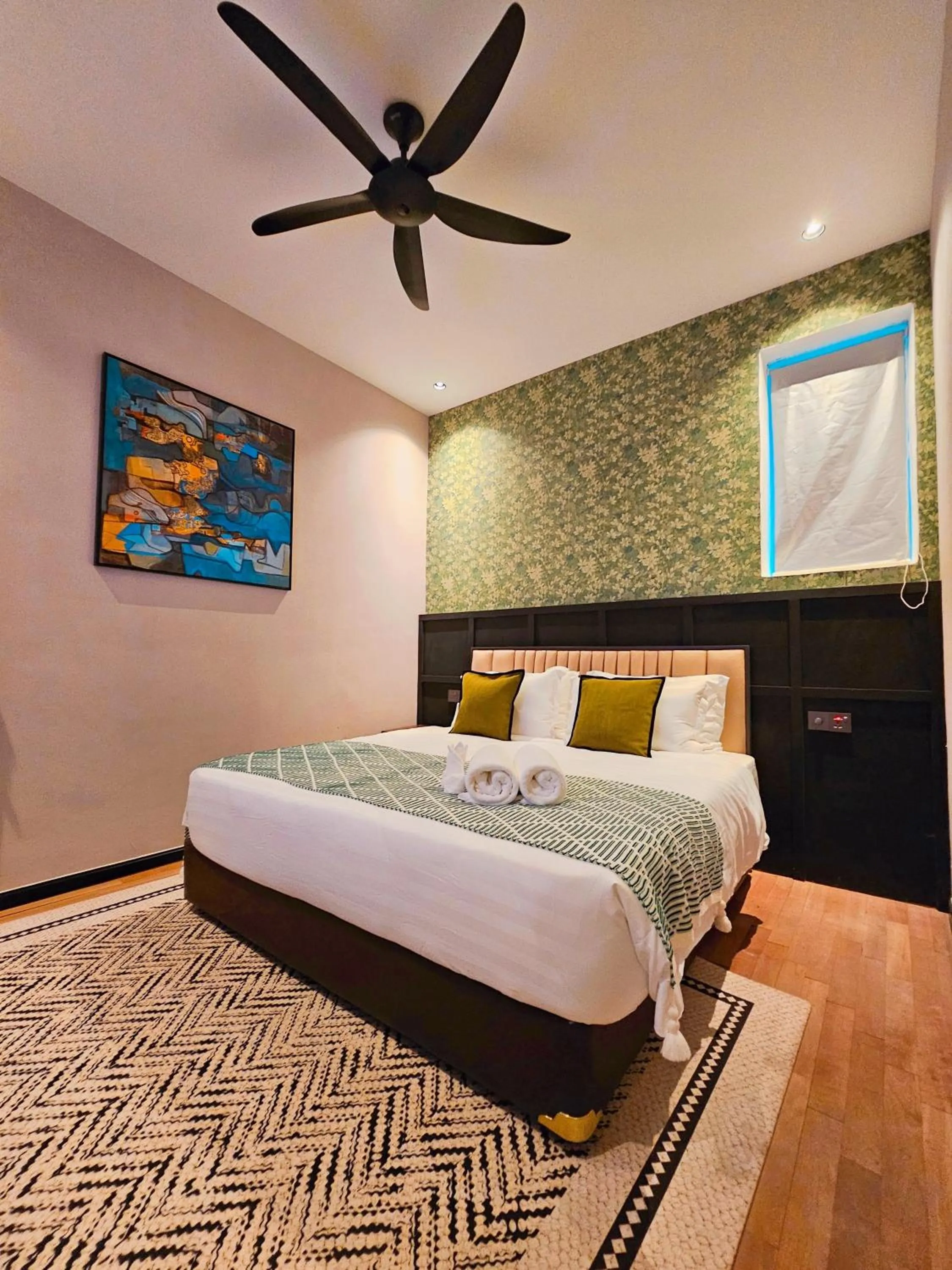 Bed in Carnarvon Suites