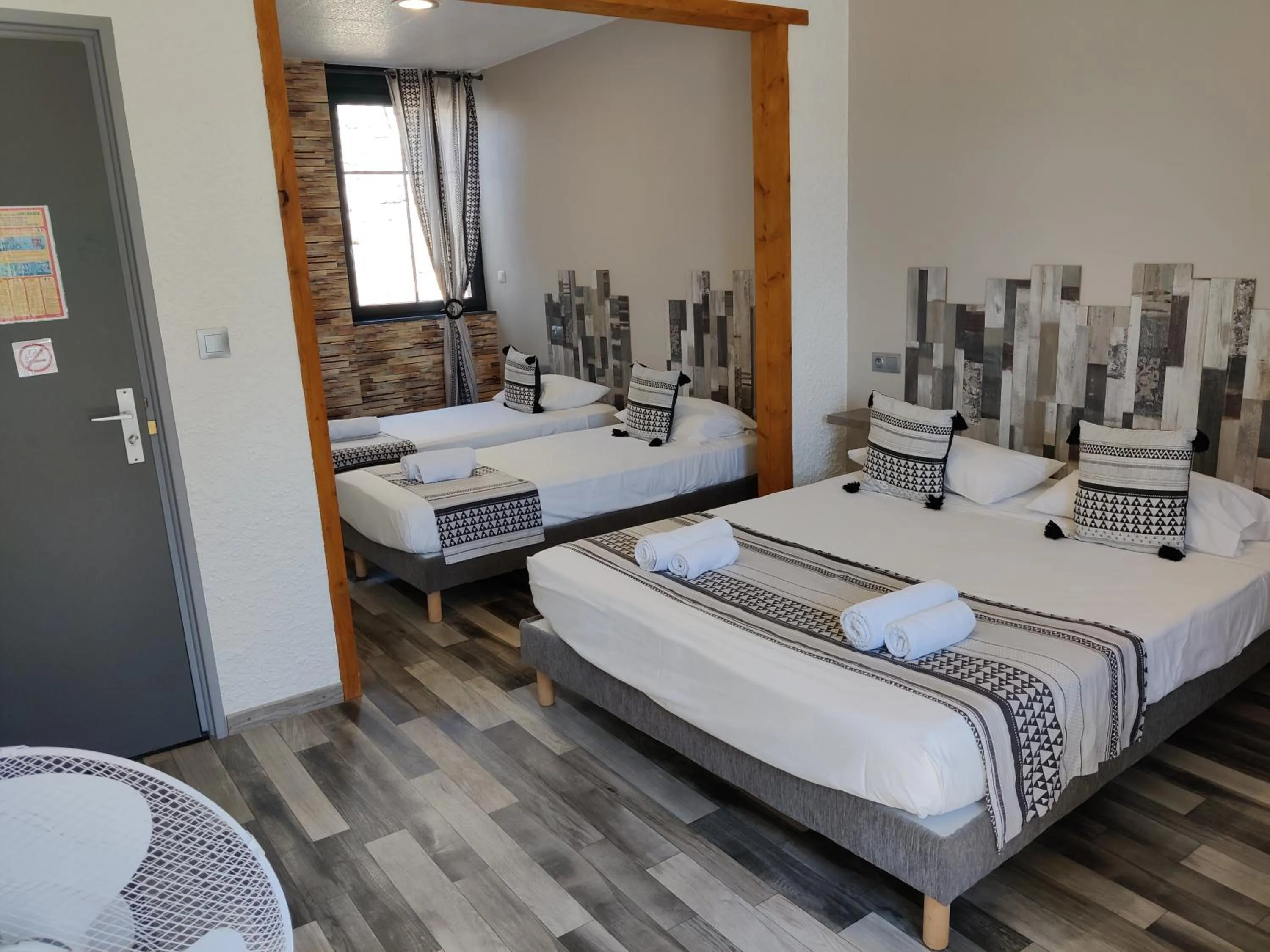 Bed in LES VOYAGEURS