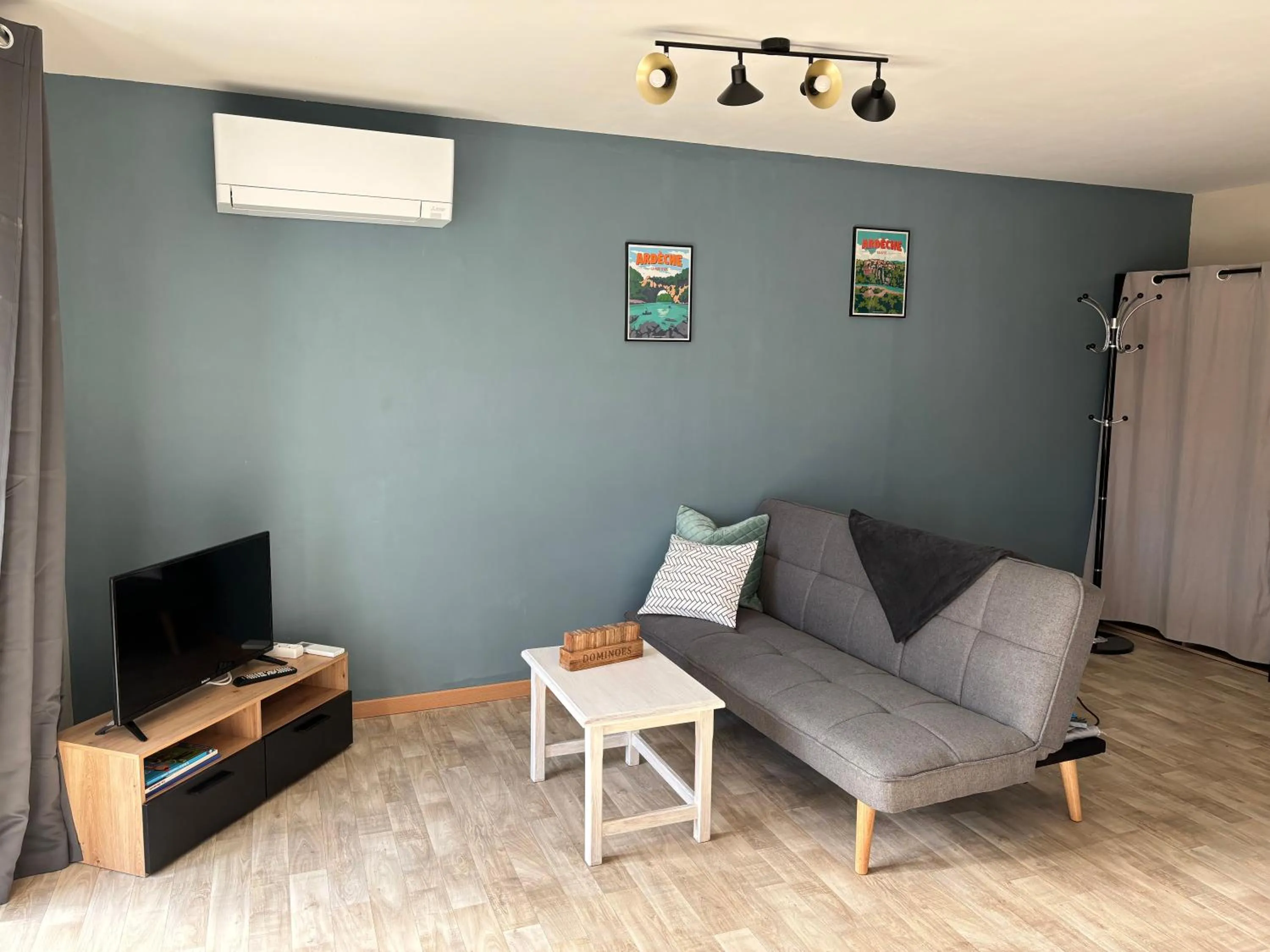 Living room in LES VOYAGEURS