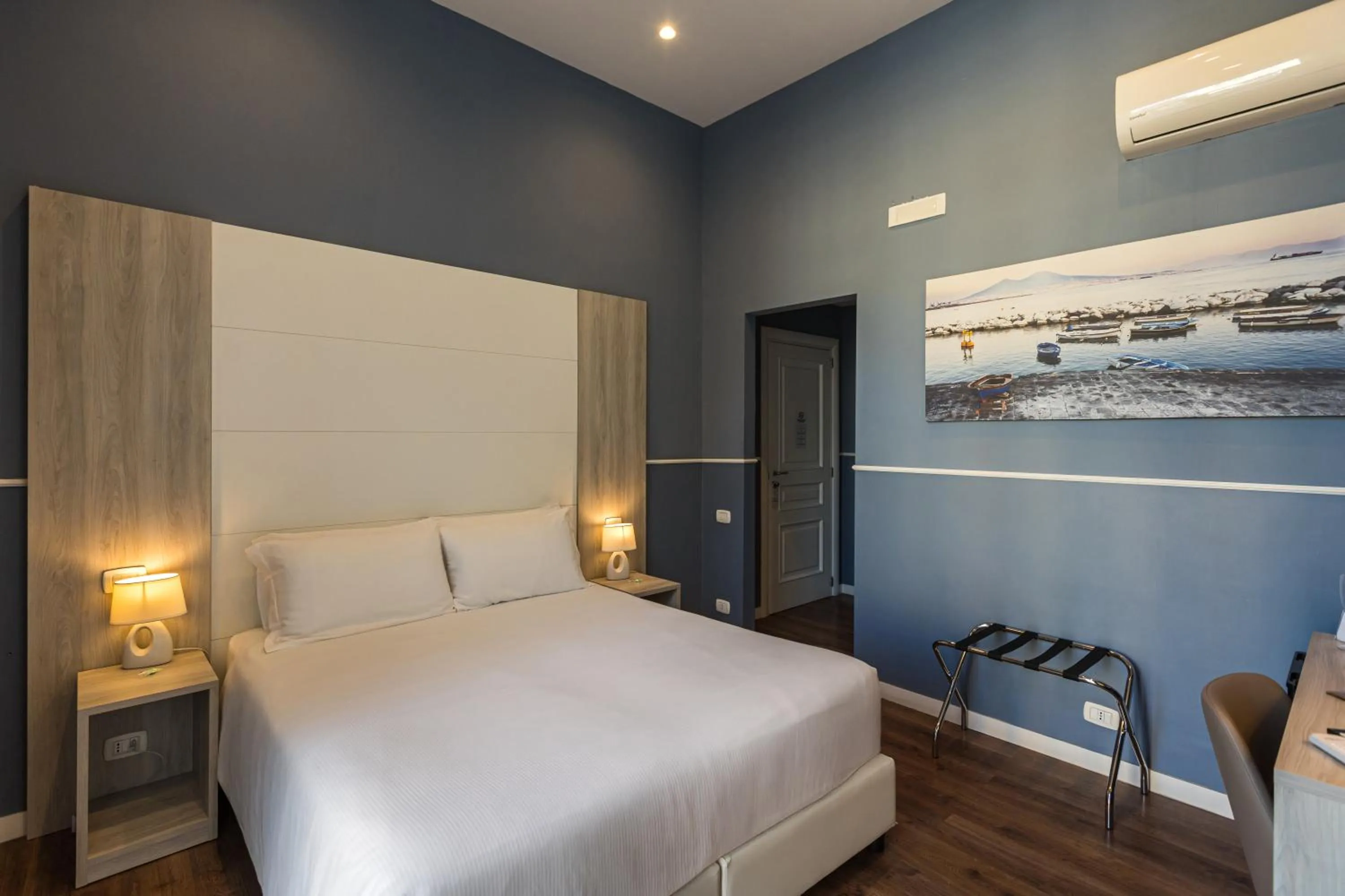 Photo of the whole room, Bed in Relais del Principe