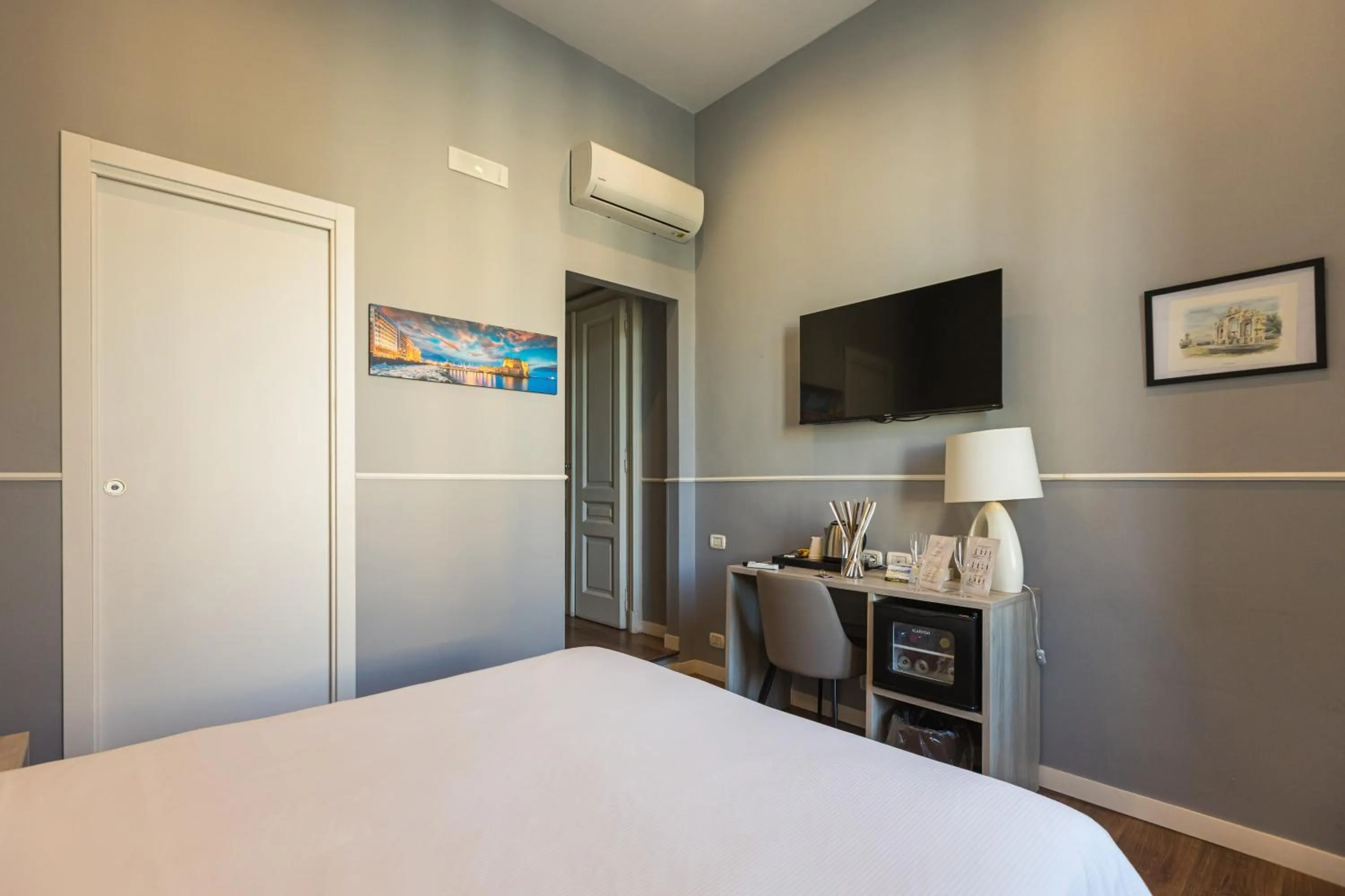 Photo of the whole room, Bed in Relais del Principe