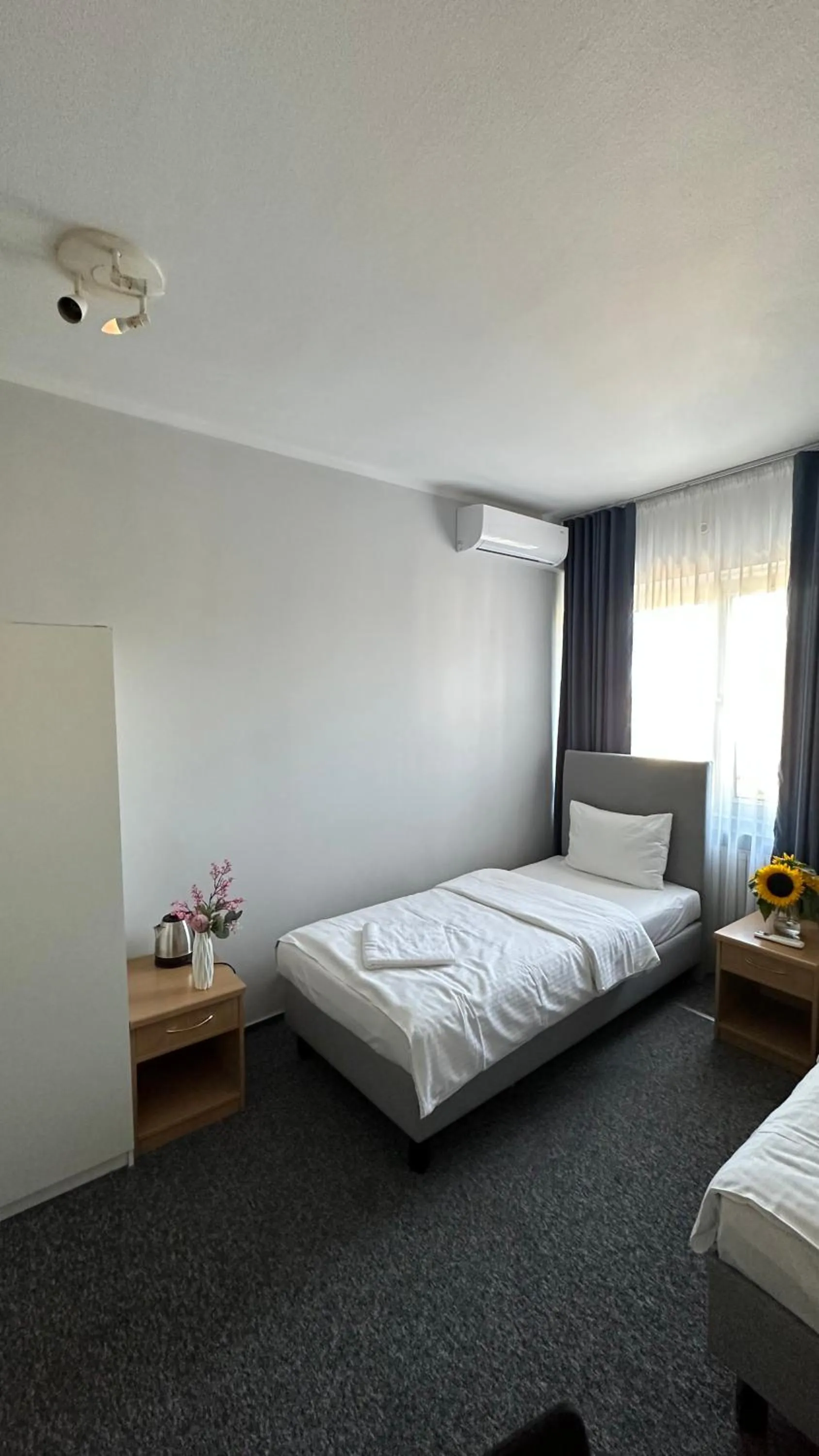 Bedroom, Bed in Lezzet PG B&B &TurkishRestaurant