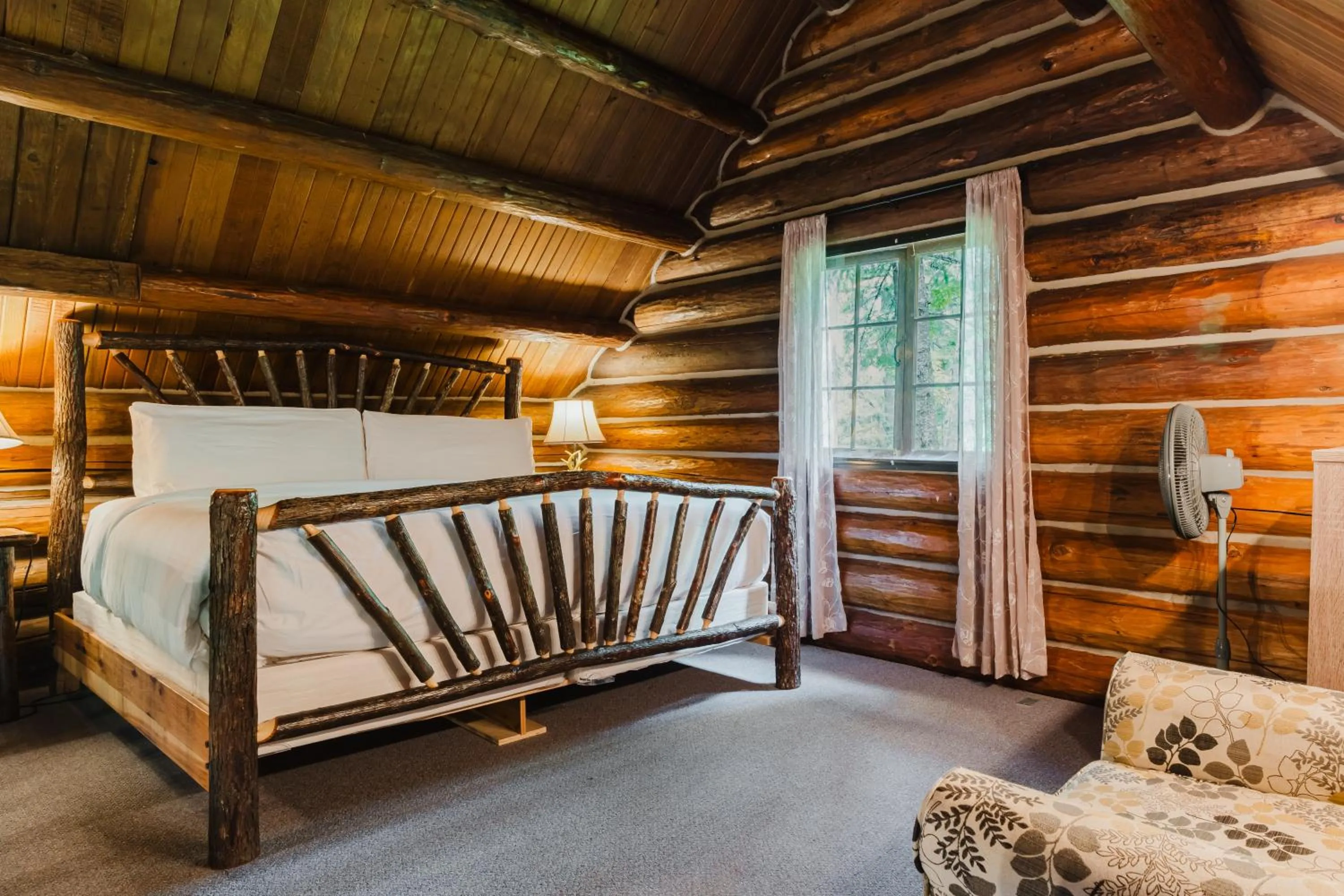 Bed in LOGE Alta Crystal