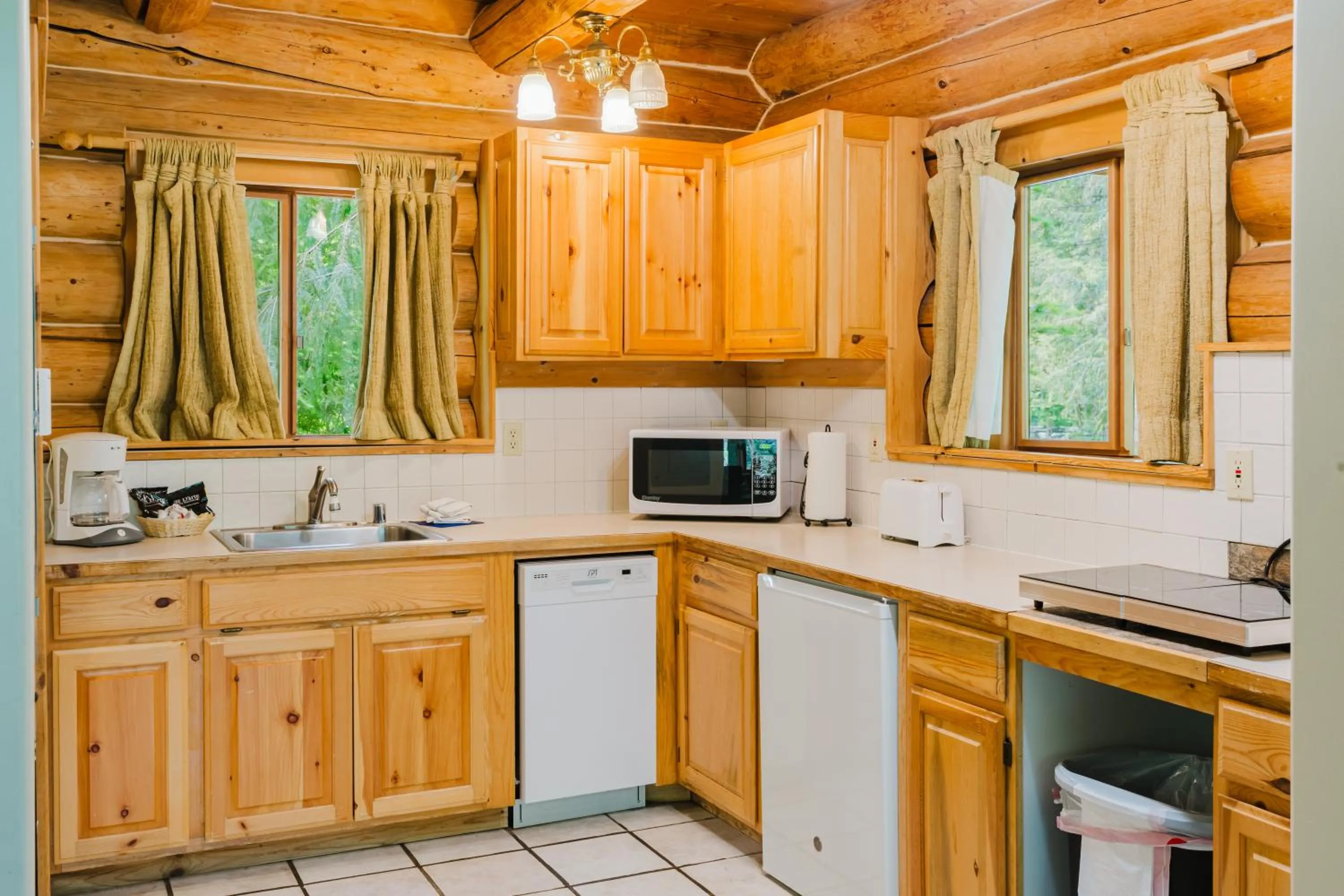 kitchen in LOGE Alta Crystal