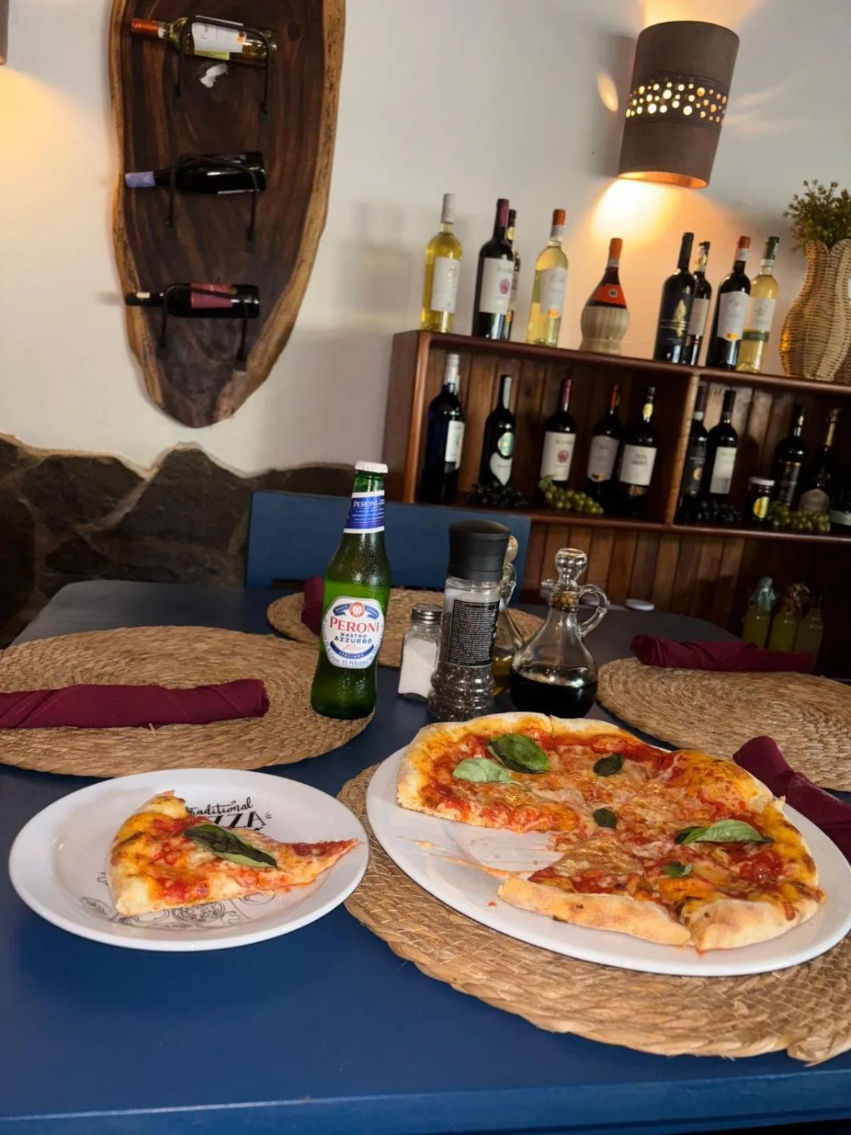 Restaurant/places to eat in Hotel Boruca Tamarindo