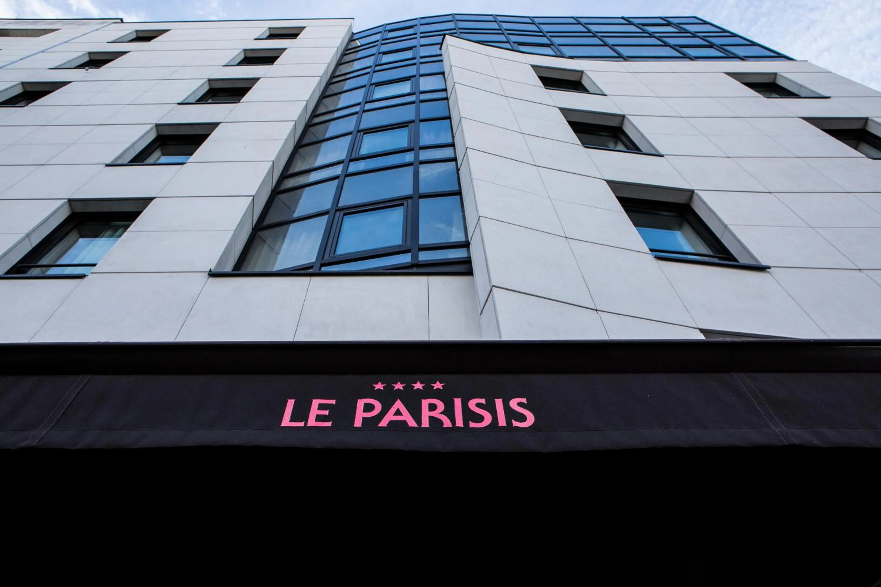 Property building in Le Parisis - Paris Tour Eiffel