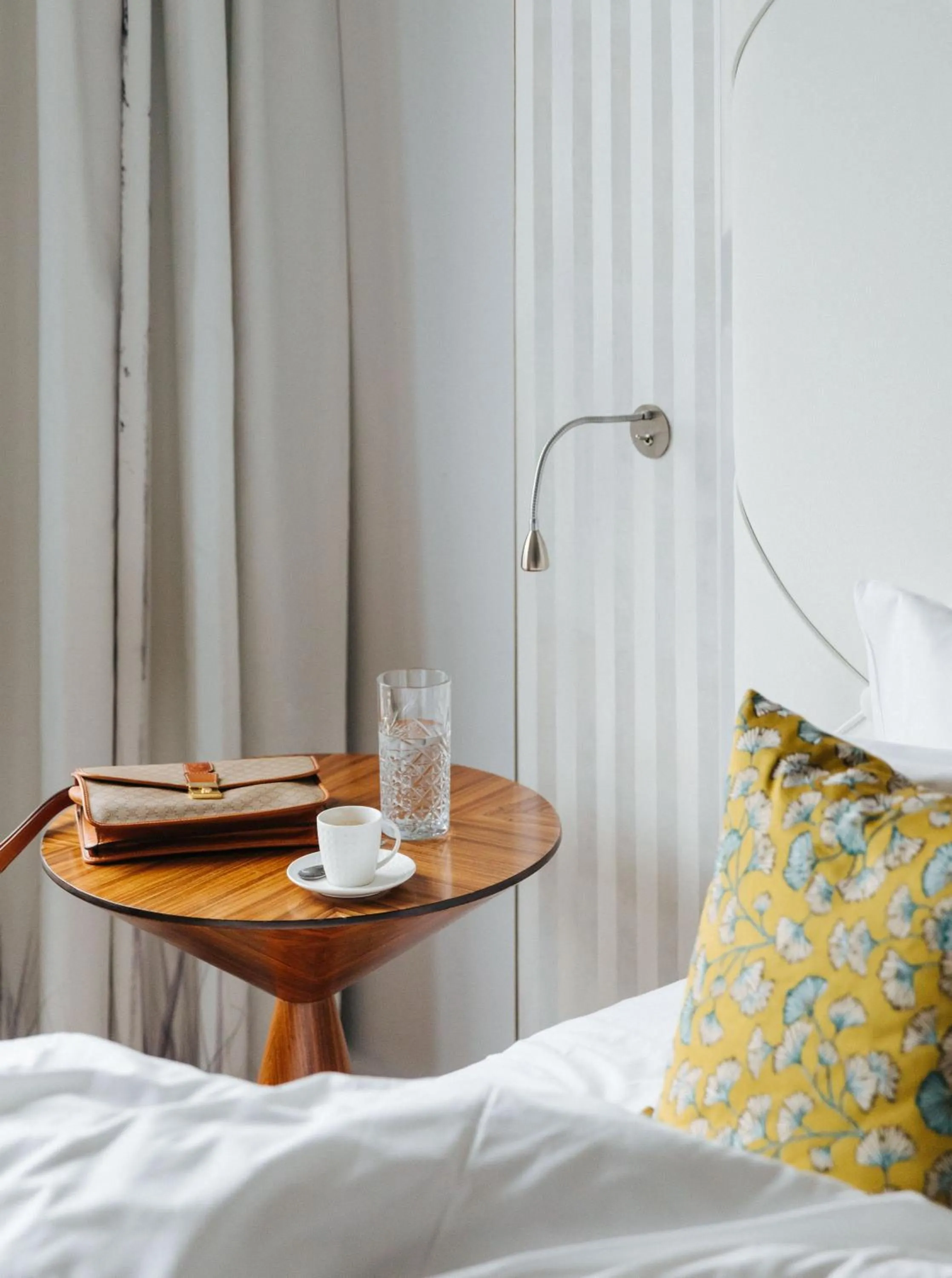 Bedroom, Bed in Le Parisis - Paris Tour Eiffel