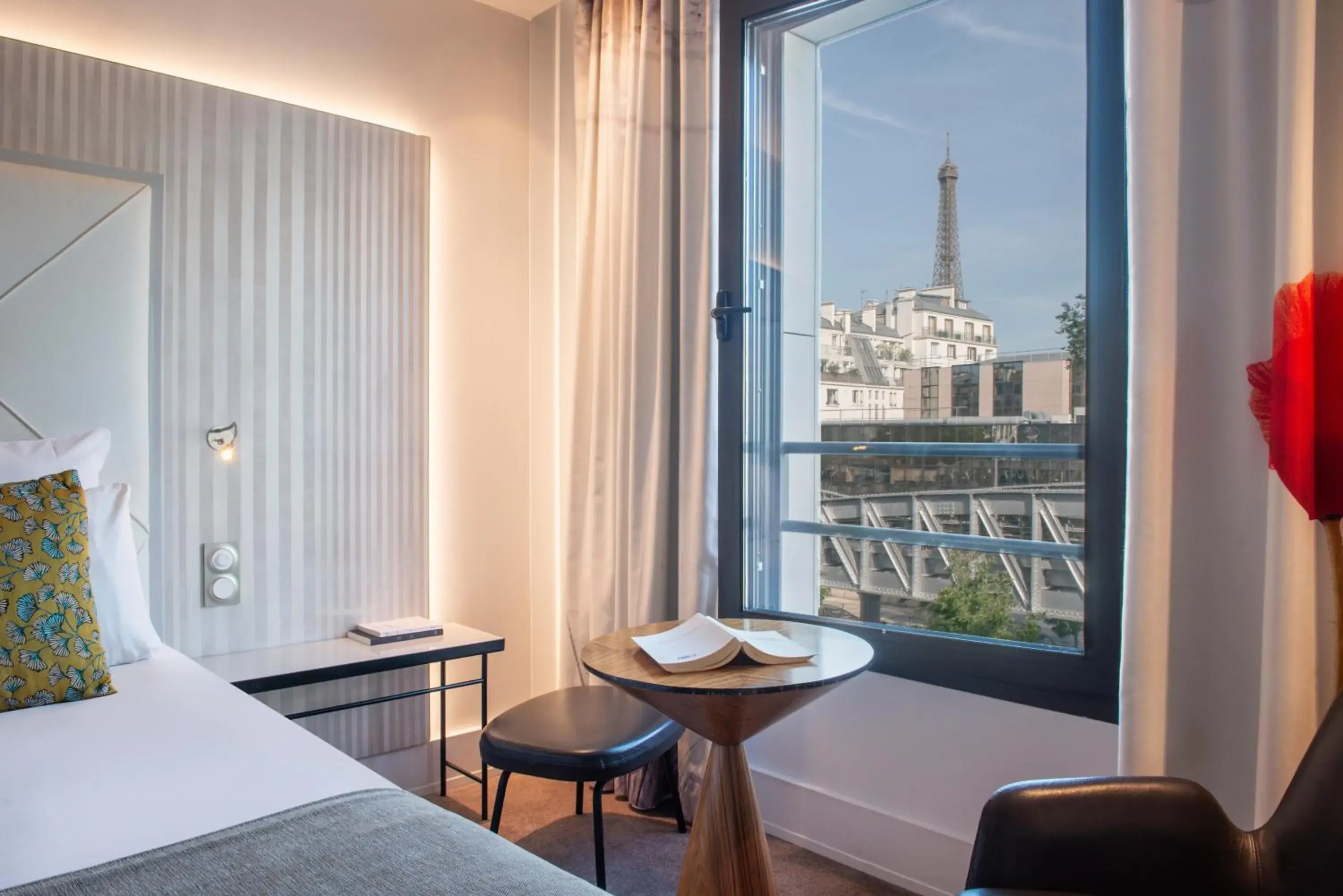 View (from property/room), Bed in Le Parisis - Paris Tour Eiffel View (from property/room), Bed in Le Parisis - Paris Tour Eiffel