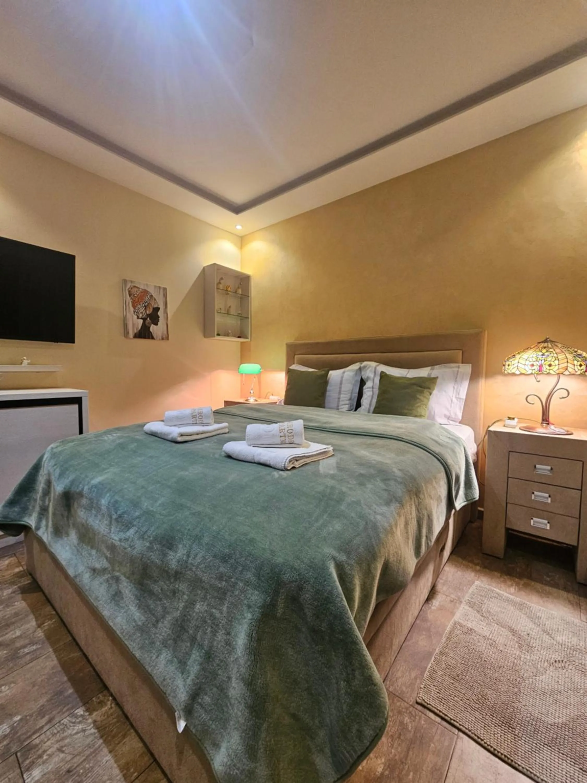 Bed in Apartments Aerodrom