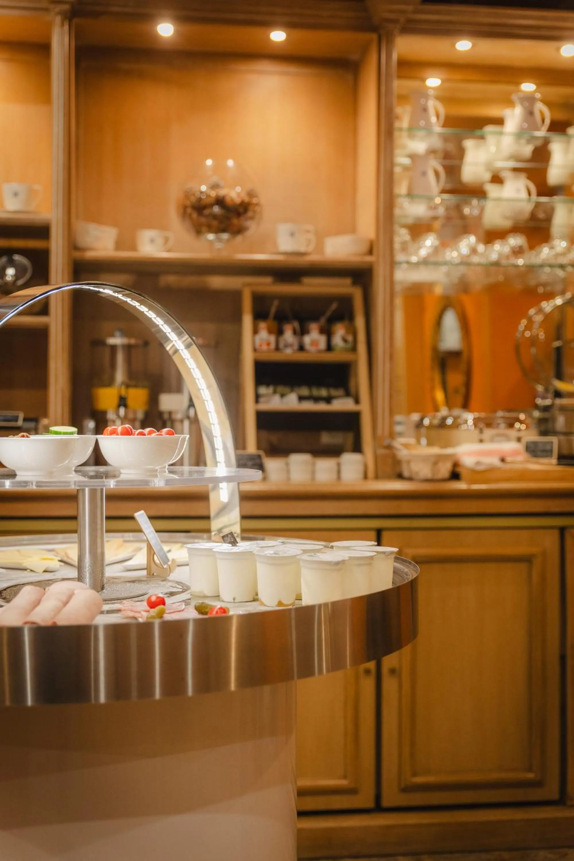 Breakfast in Grand Hotel Dore