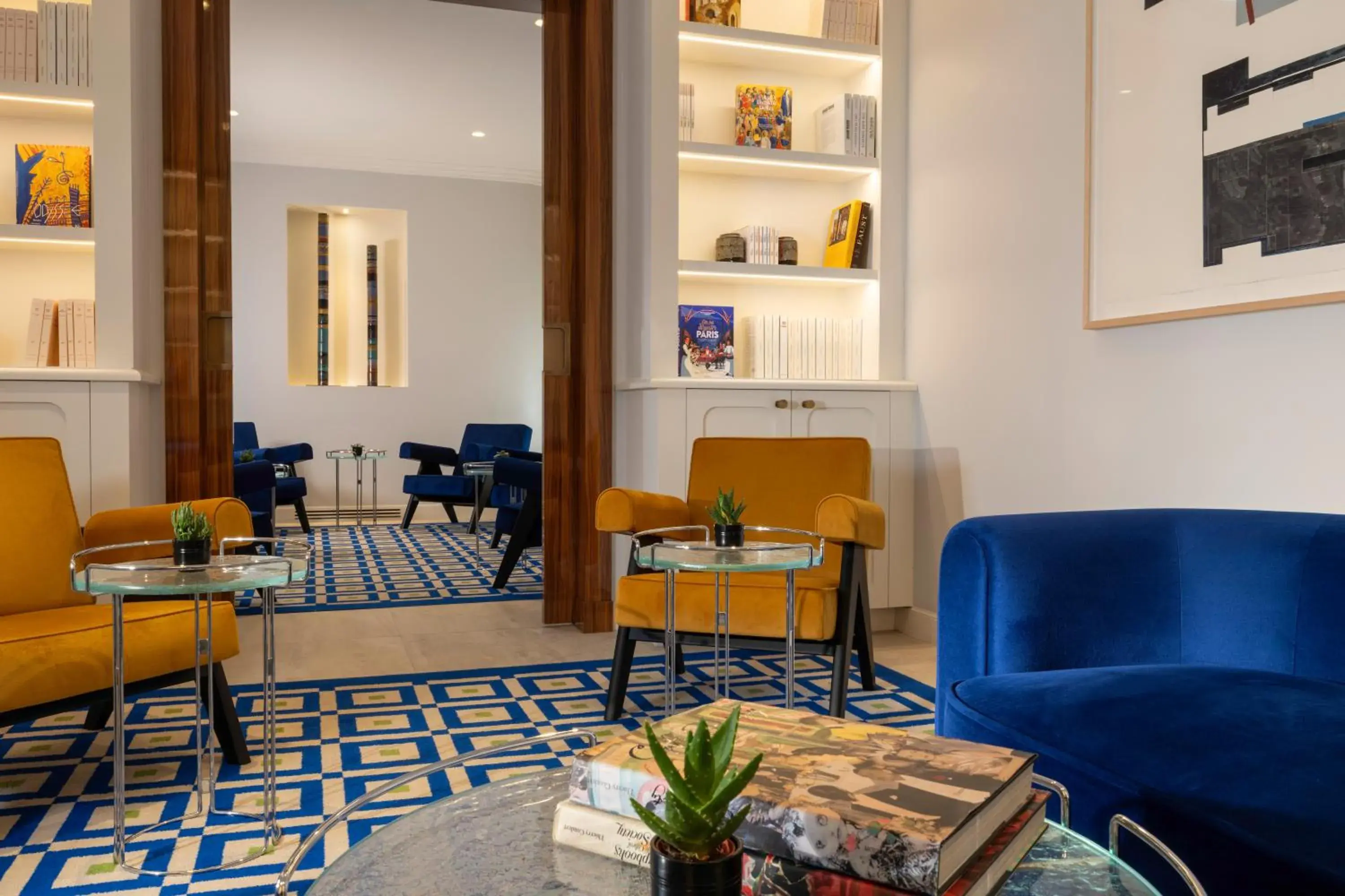 Living room in Hotel Duminy-Vendome Living room in Hotel Duminy-Vendome