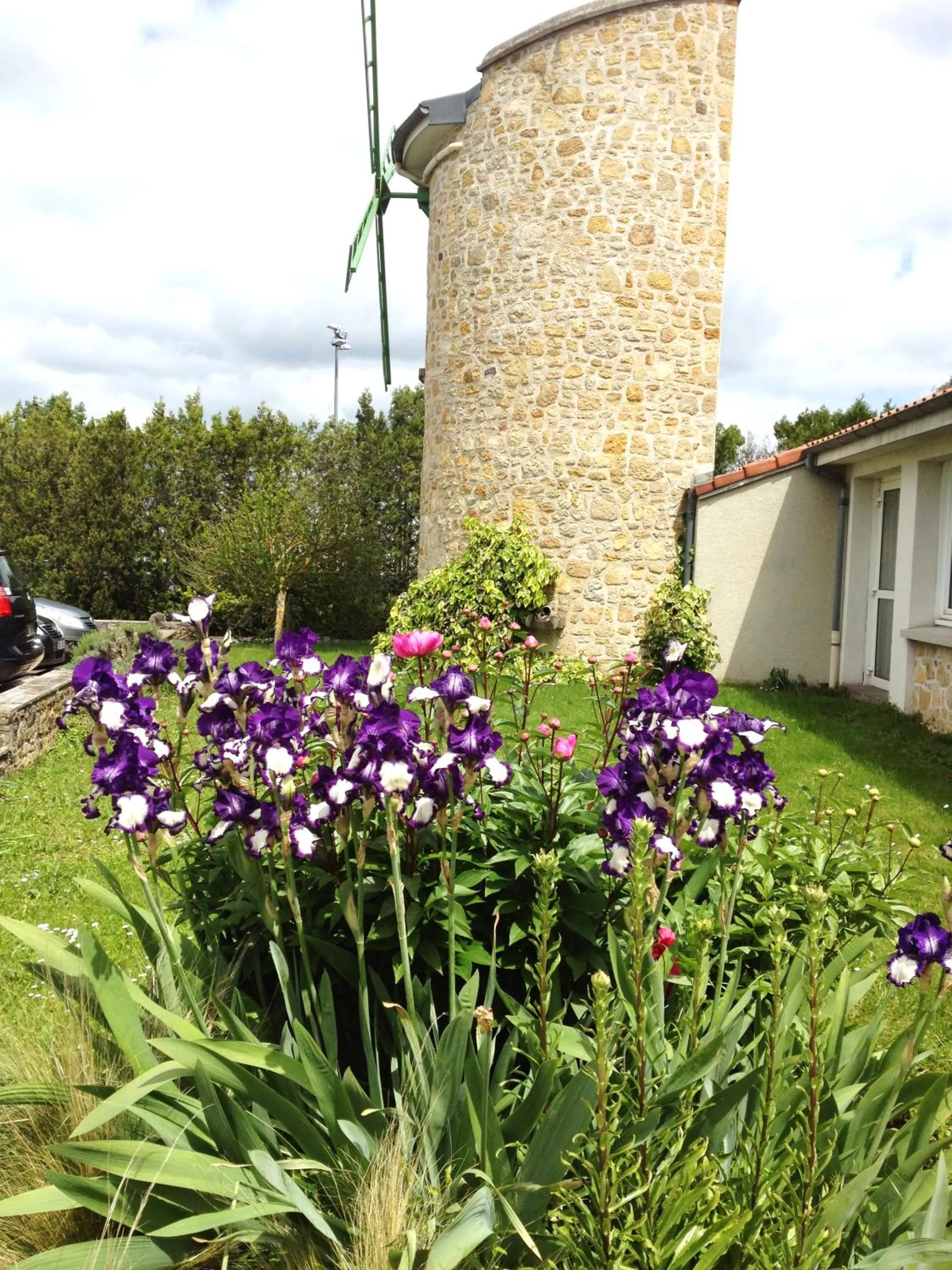 Day in LOGIS Hôtel Le Moulin Des Gardelles