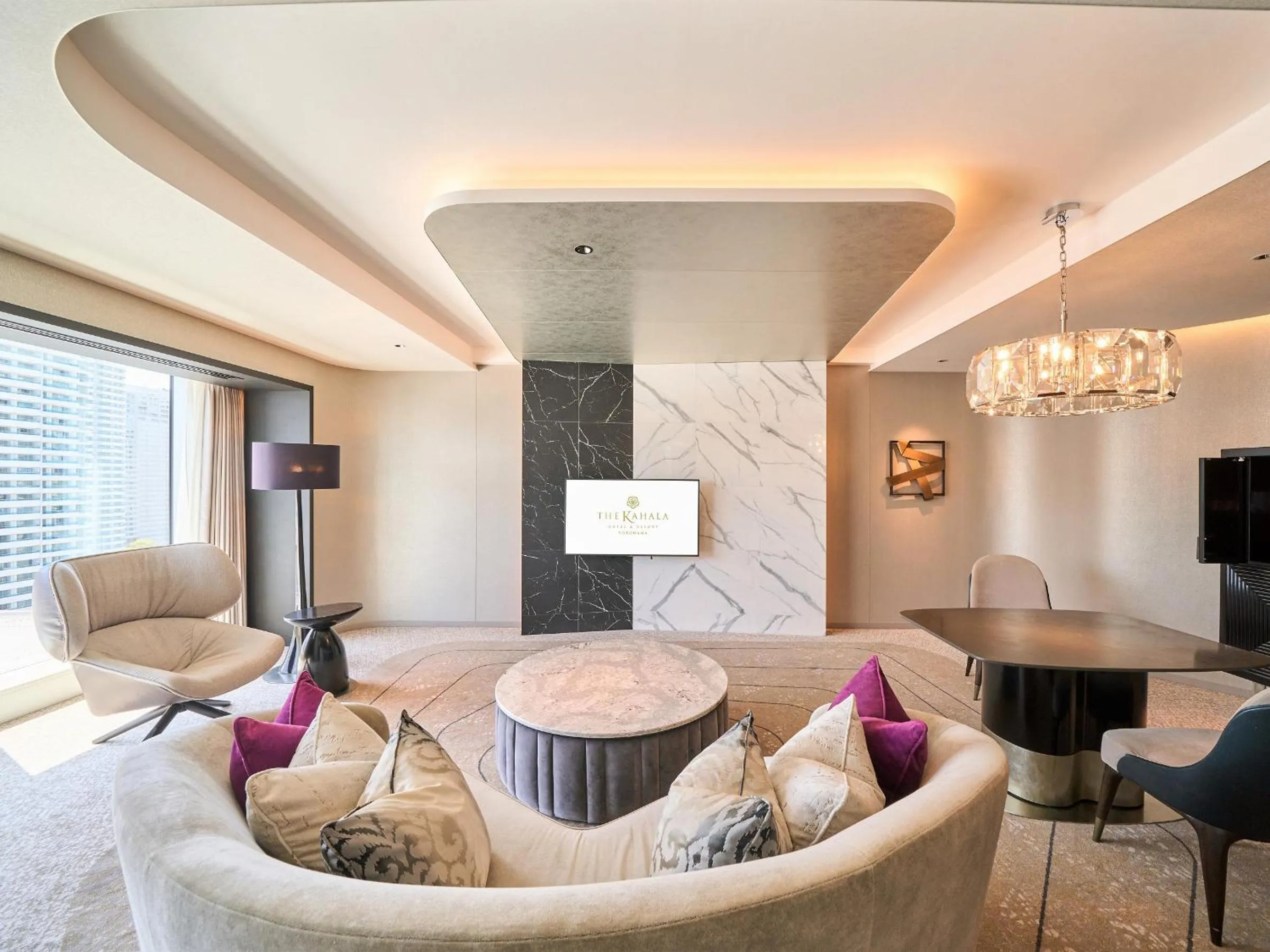 Living room in The Kahala Hotel & Resort Yokohama