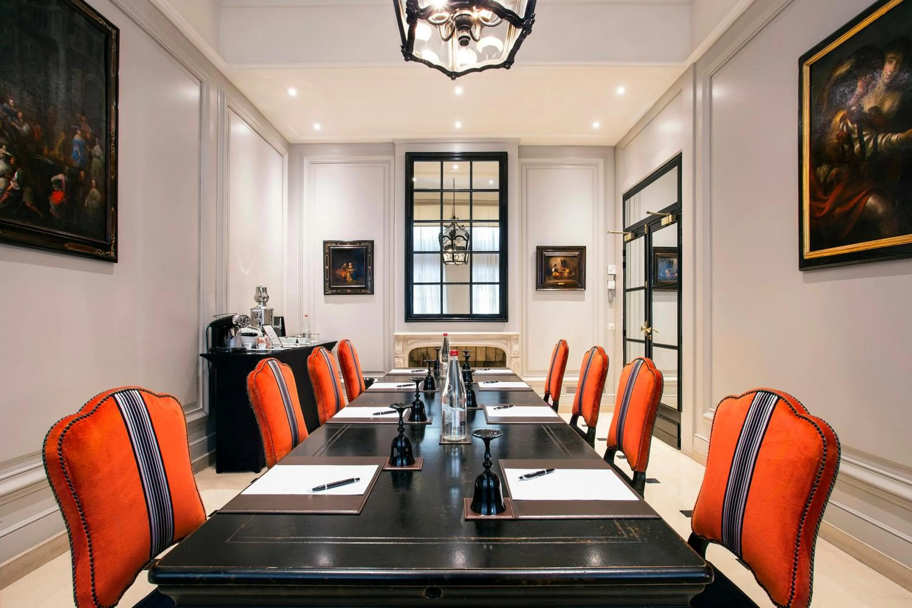 Meeting/conference room in Castille Paris – Starhotels Collezione