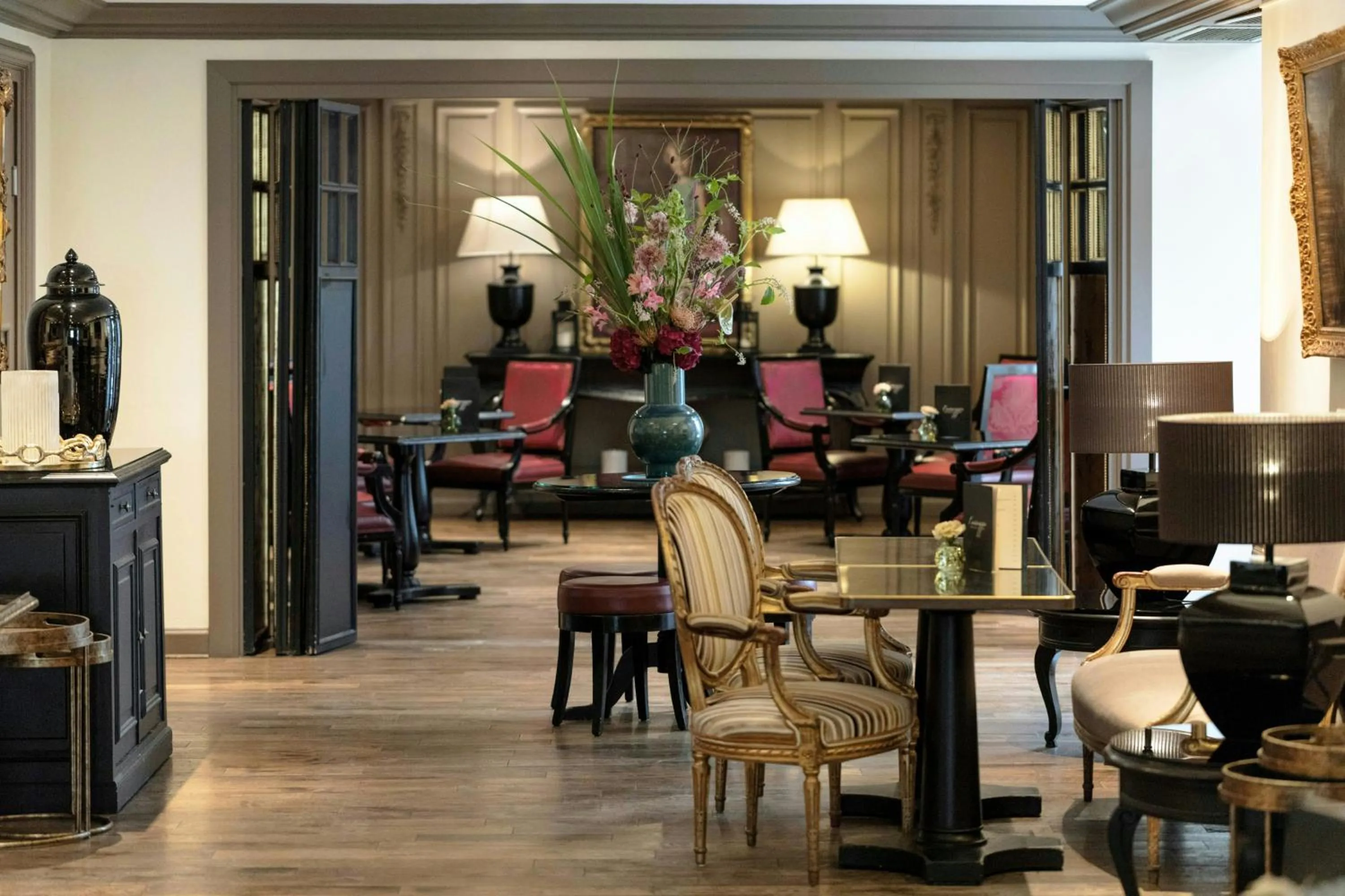 Nearby landmark in Castille Paris – Starhotels Collezione