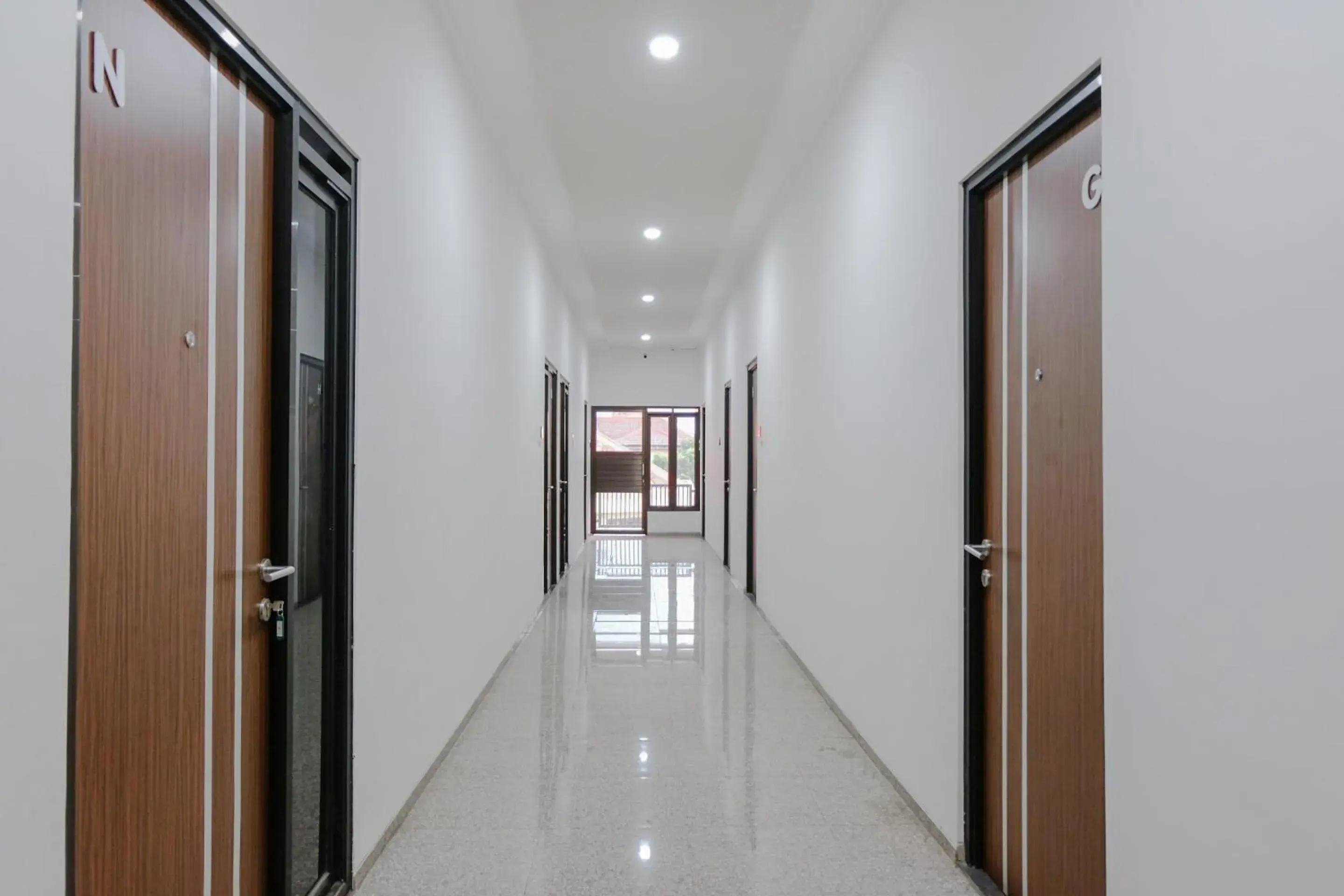 Lobby or reception in Hotel O Embun Pagi Syariah Residence Lobby or reception in Hotel O Embun Pagi Syariah Residence