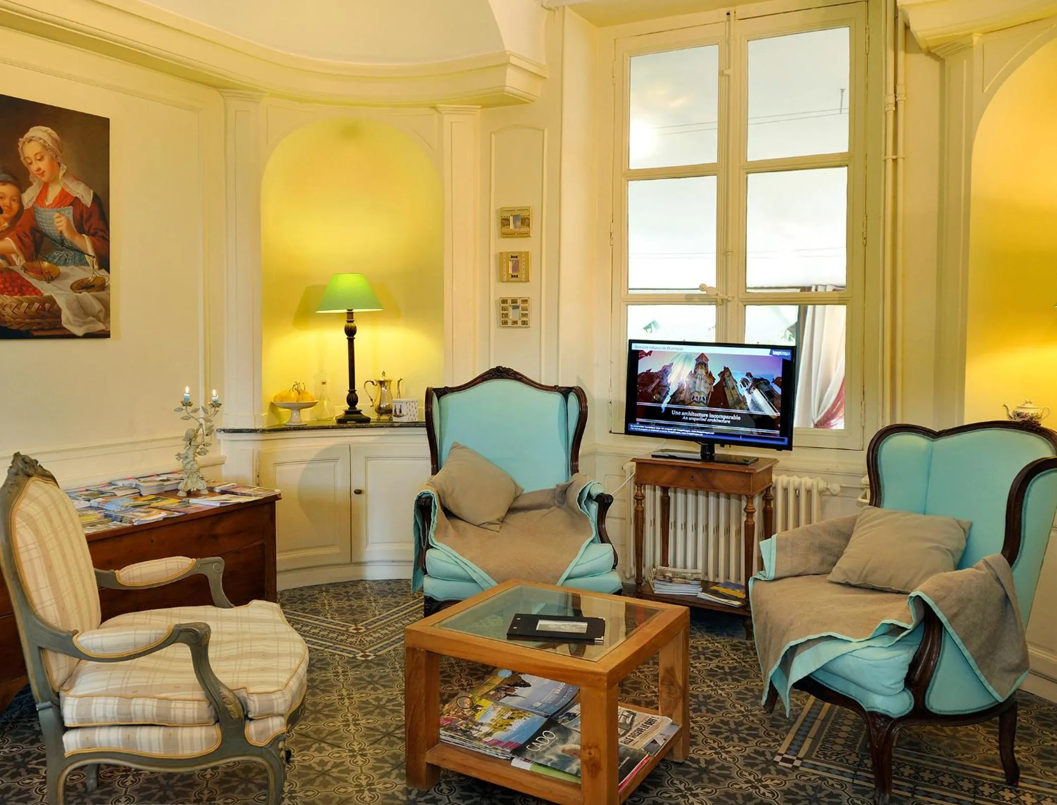 Lounge or bar in Logis Hotel Villa Marjane