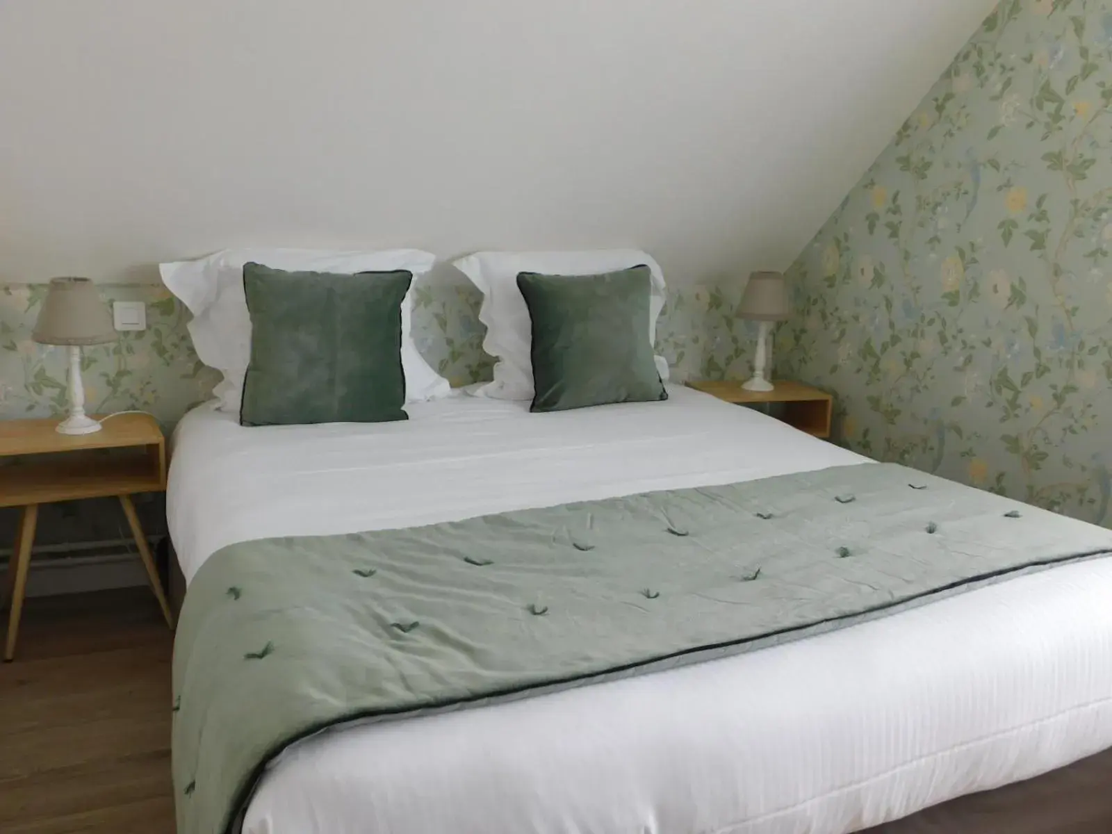 Bedroom, Bed in Logis Hotel Villa Marjane Bedroom, Bed in Logis Hotel Villa Marjane