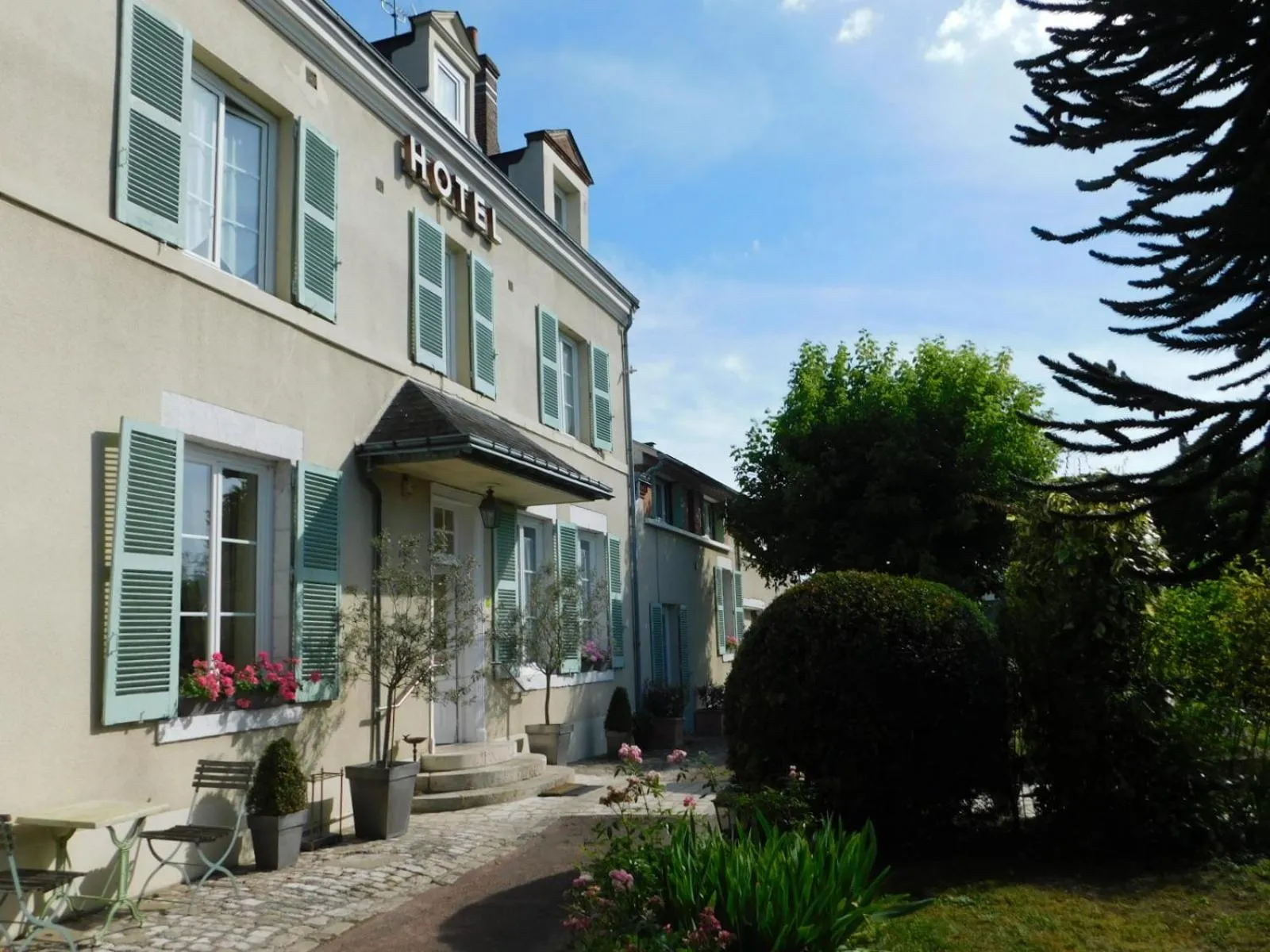 Logis Hotel Villa Marjane