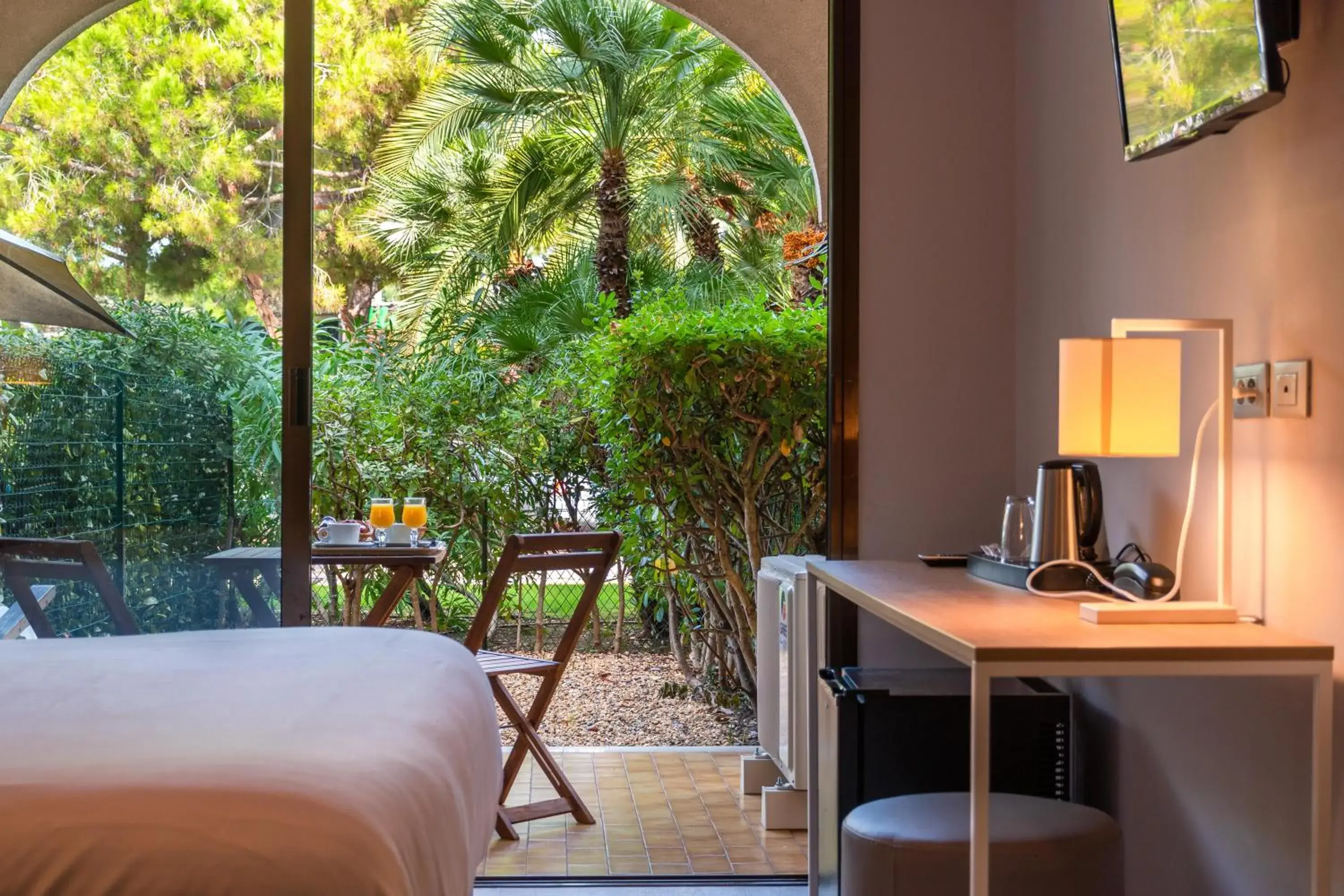 Twin Room with private garden in Hôtel Bahia Twin Room with private garden in Hôtel Bahia