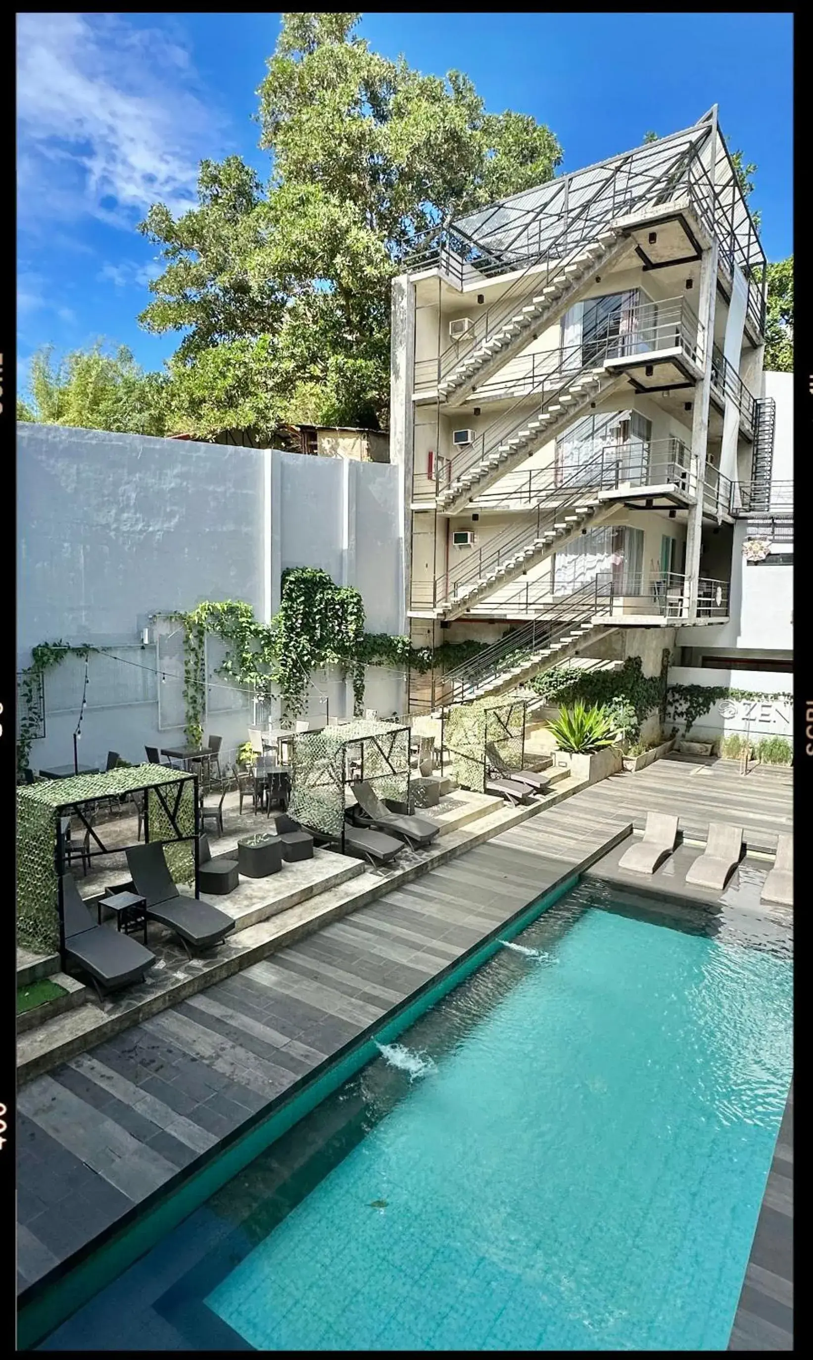 Property building in Zenvea Hotel Property building in Zenvea Hotel