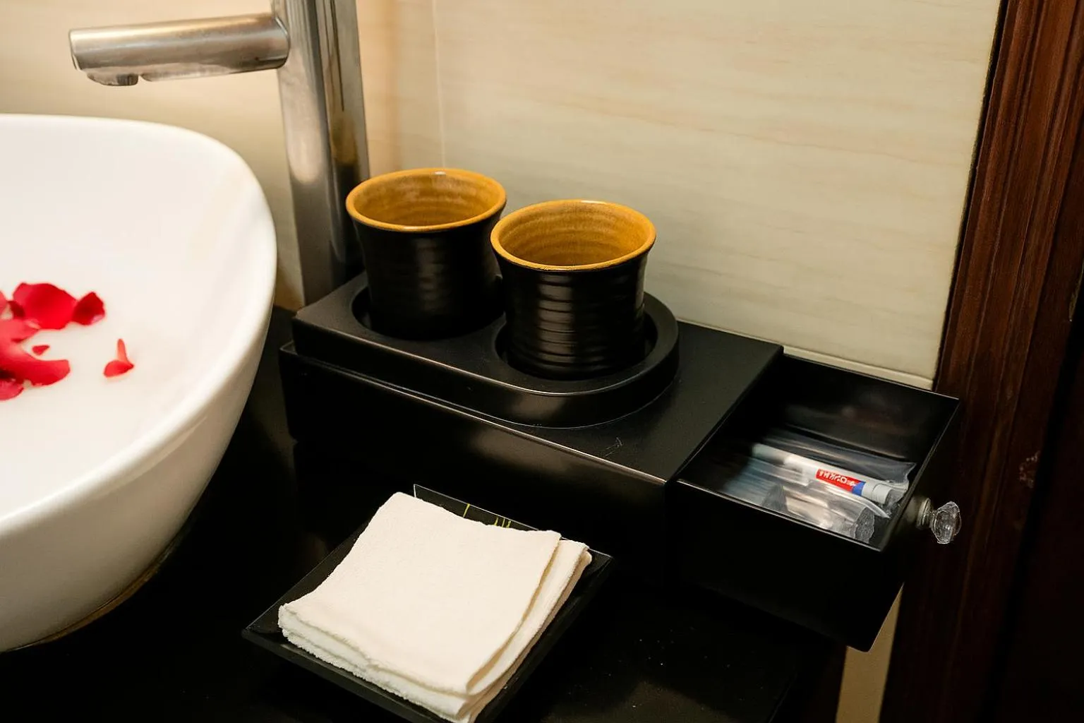 Bathroom in Hanoi Sena Hotel & Travel