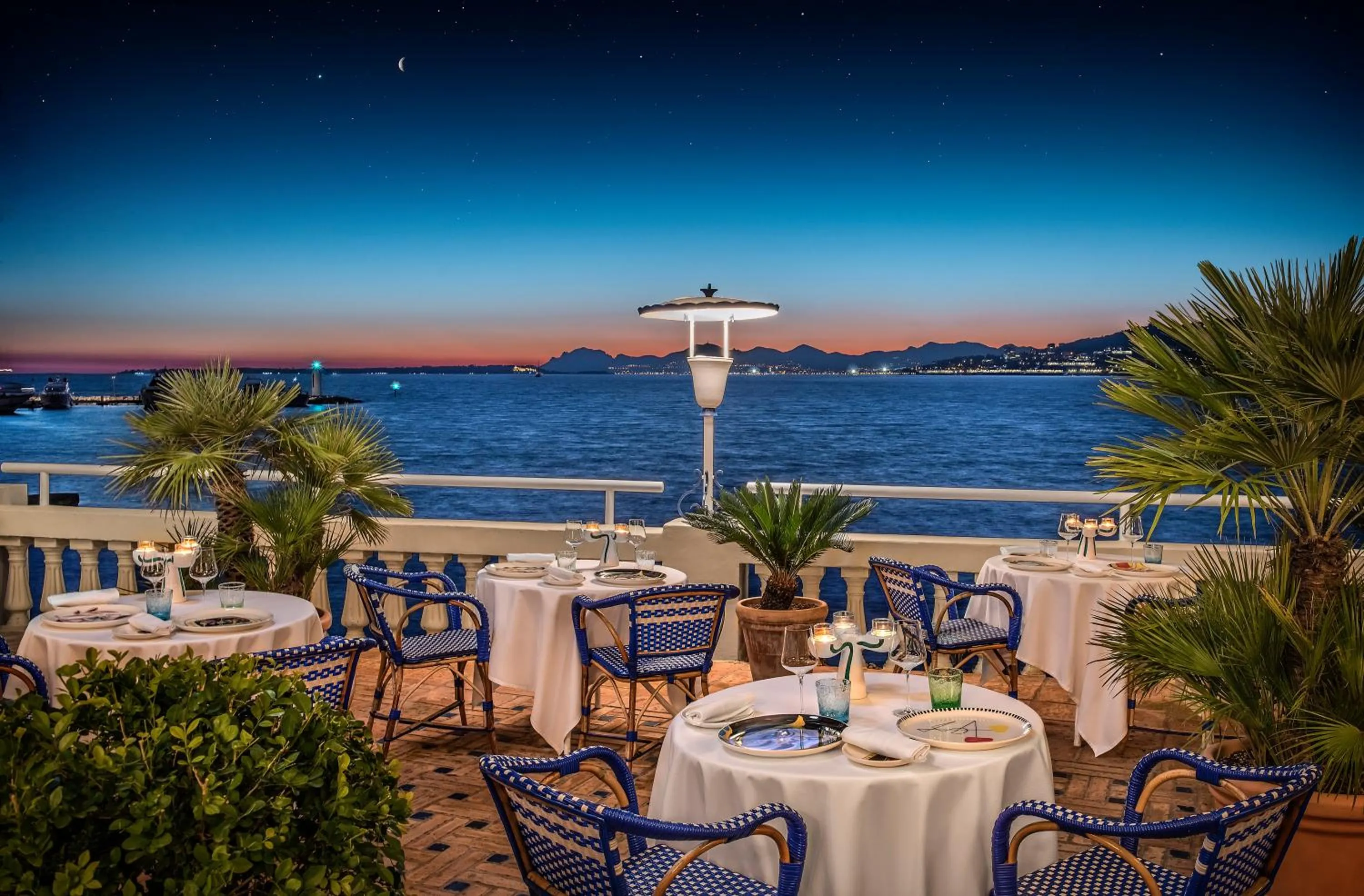 Restaurant/places to eat in Hôtel Belles Rives