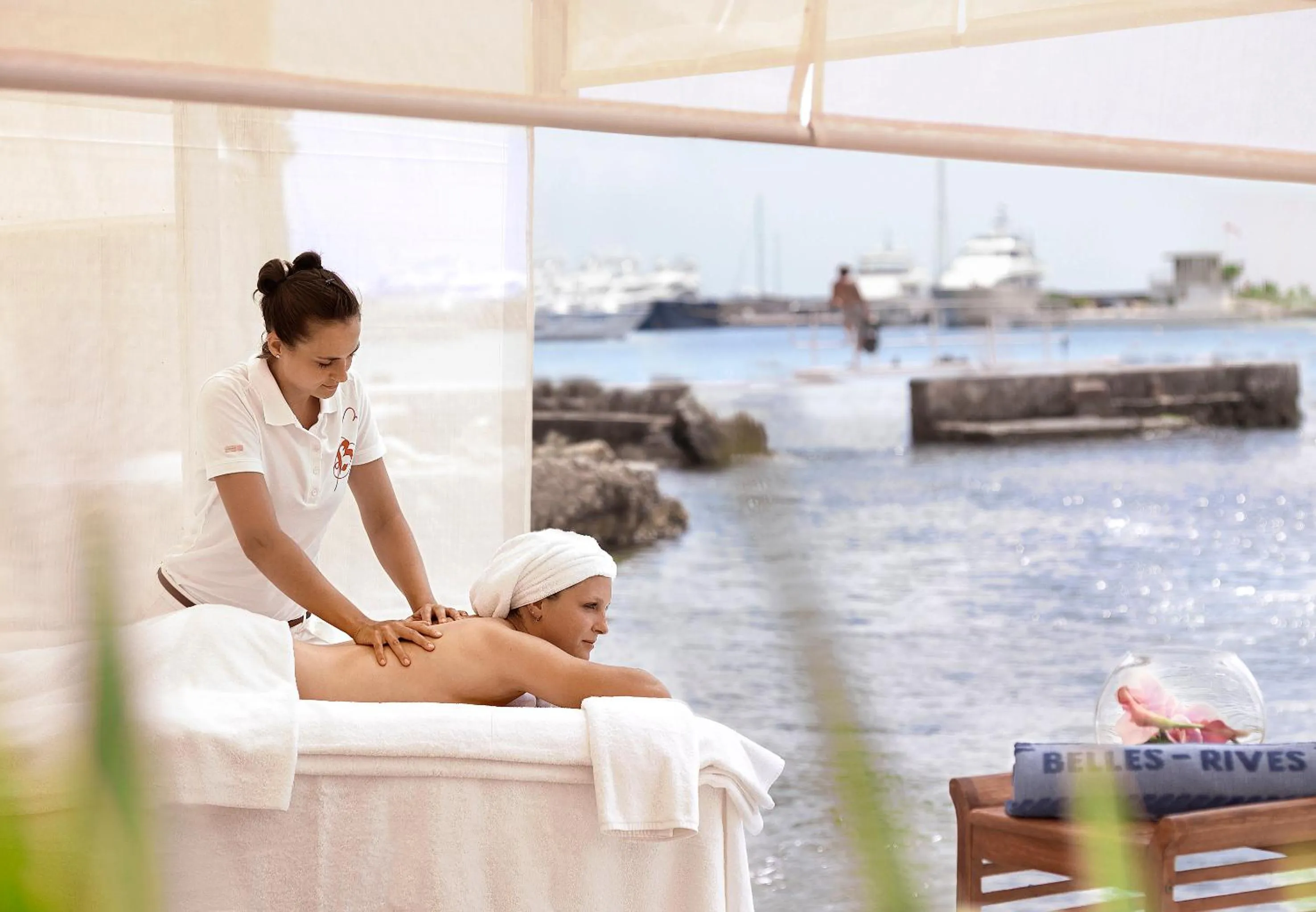 Massage in Hôtel Belles Rives