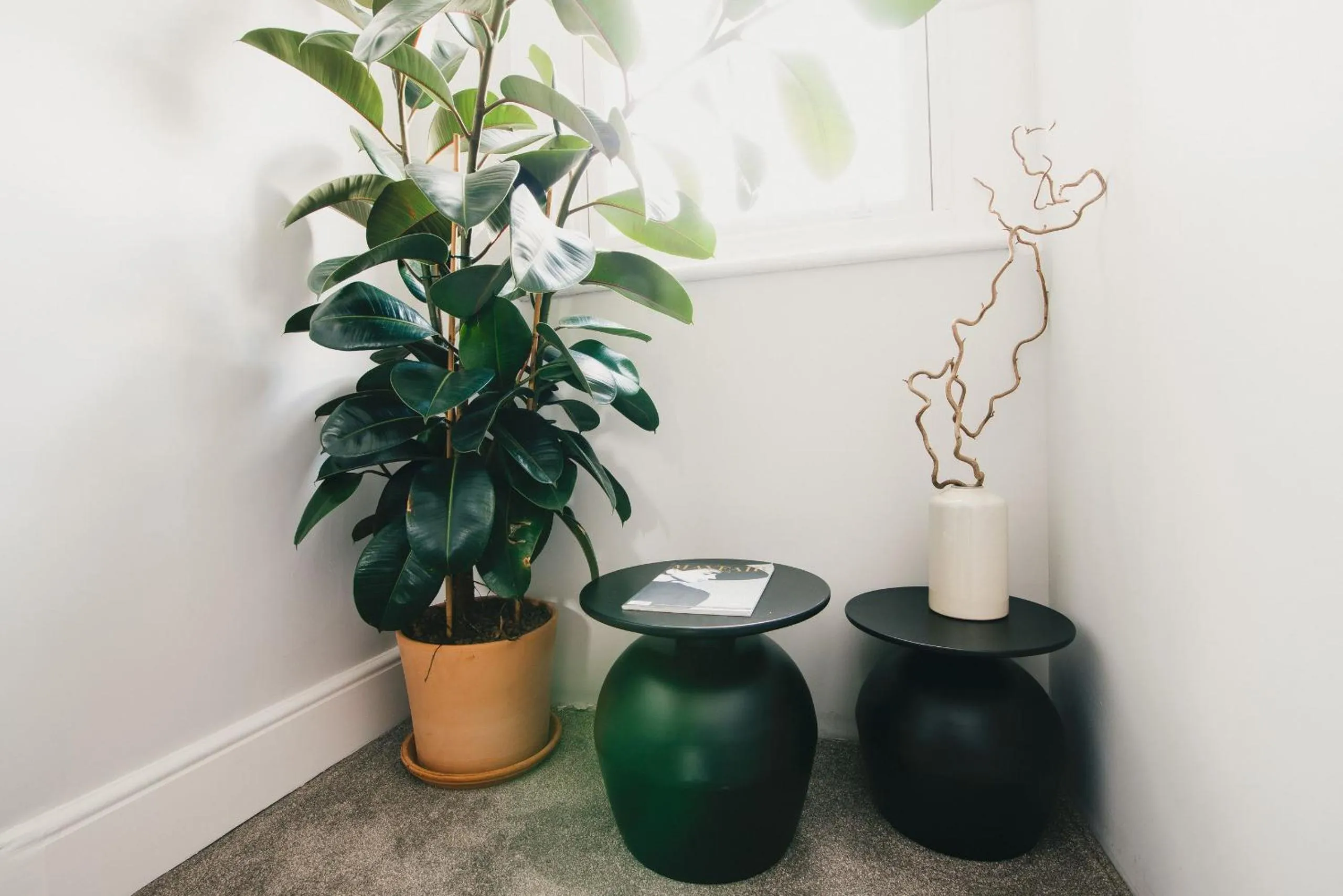 Decorative detail in D8 - Shoreditch