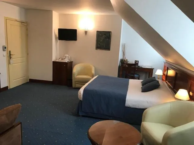 Photo of the whole room in Coq hôtel