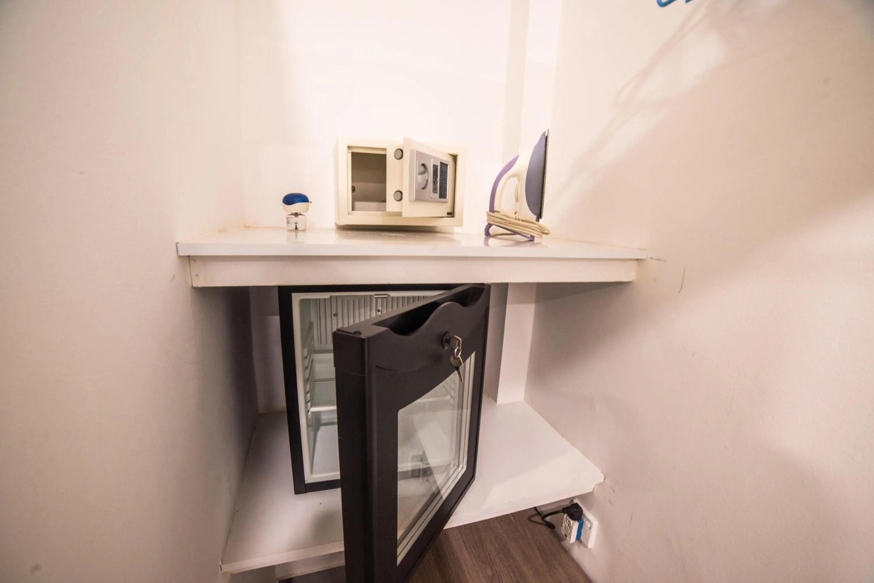 safe in Dhangethi INN