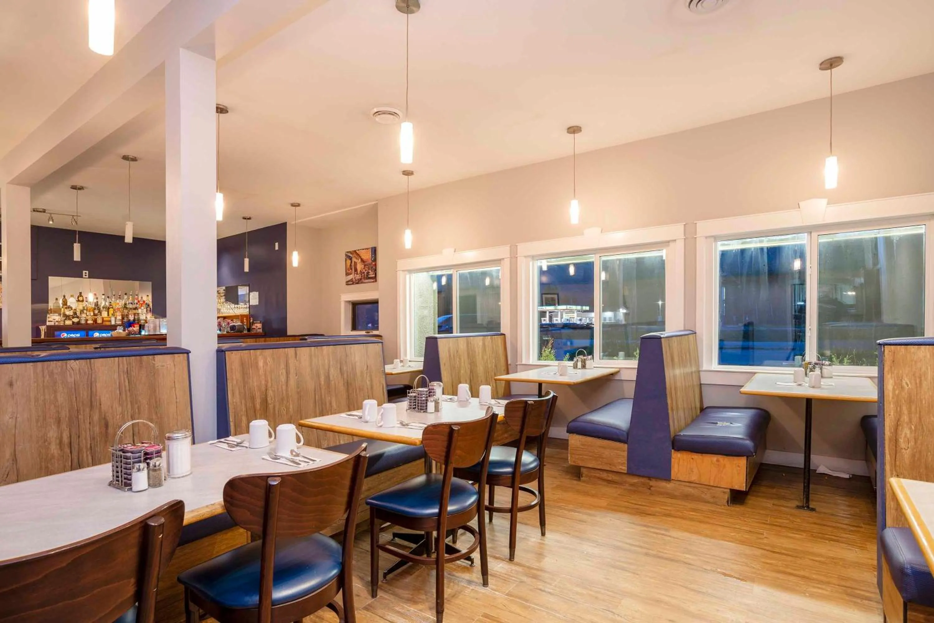 Breakfast in Sandman Inn McBride