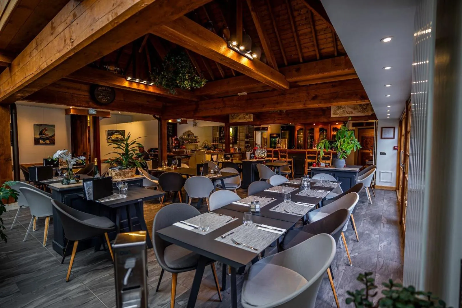 Restaurant/places to eat in Hotel et Spa Le Lion d'Or