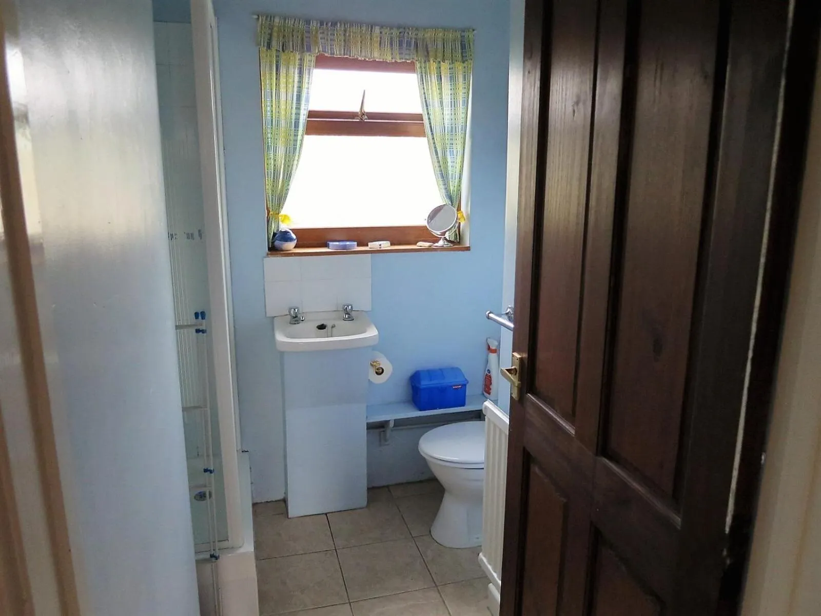 Bathroom in Cae y Rhedyn Annexe