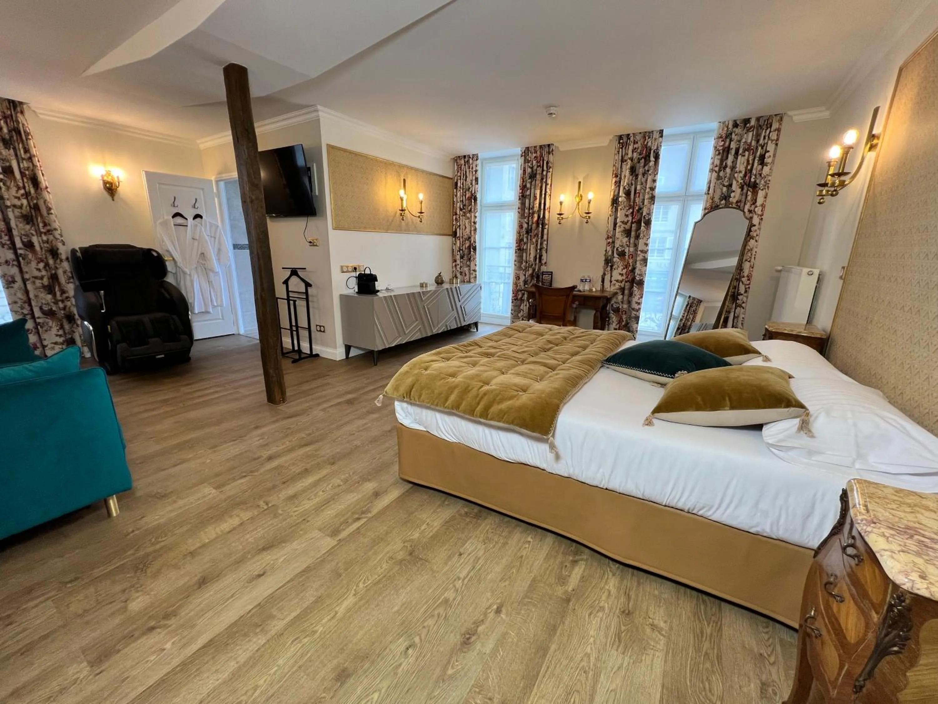 Bed in Hotel De La Poste