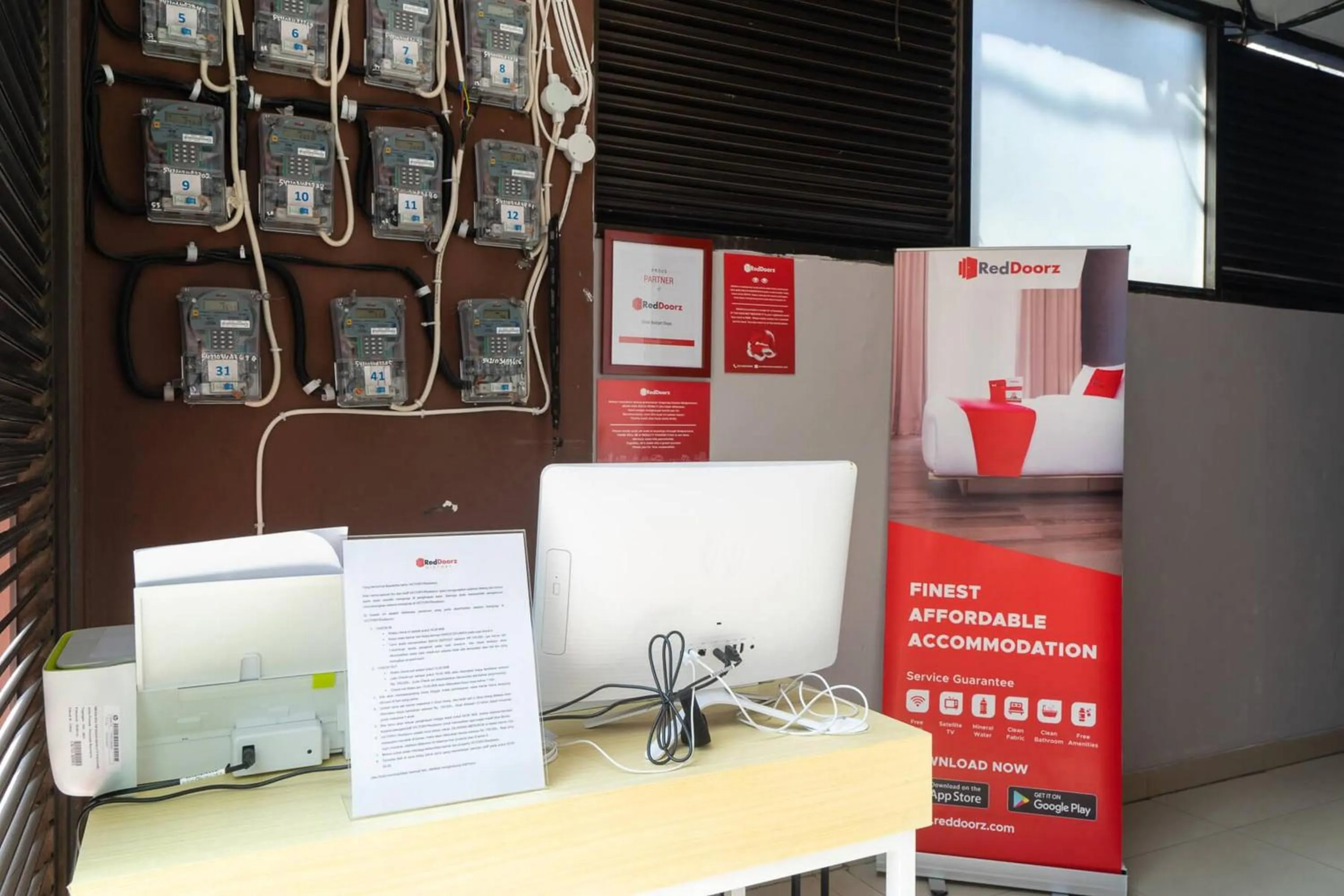 Lobby or reception in RedDoorz Plus @ Sawah Besar