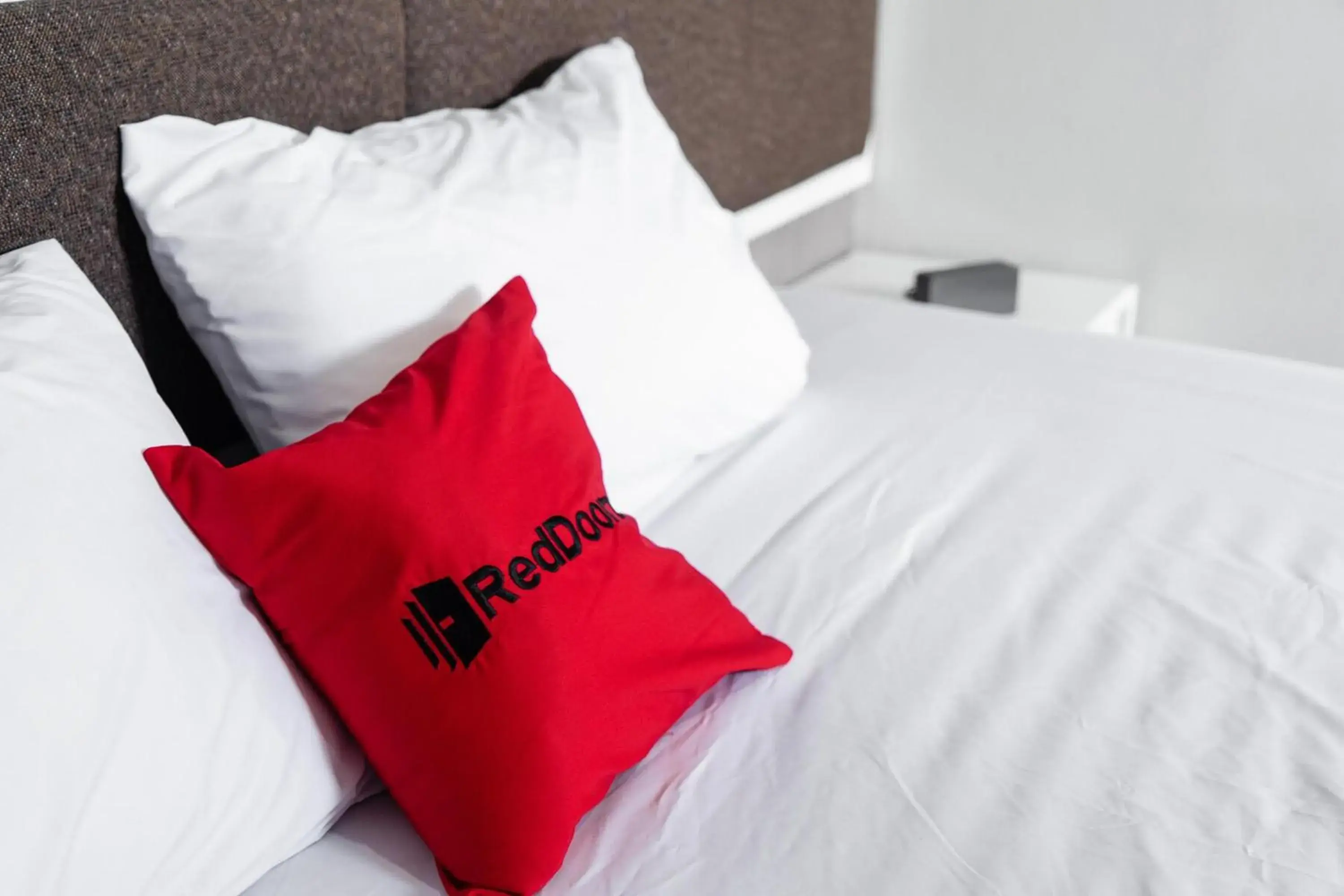 Bedroom, Bed in RedDoorz Plus @ Sawah Besar Bedroom, Bed in RedDoorz Plus @ Sawah Besar