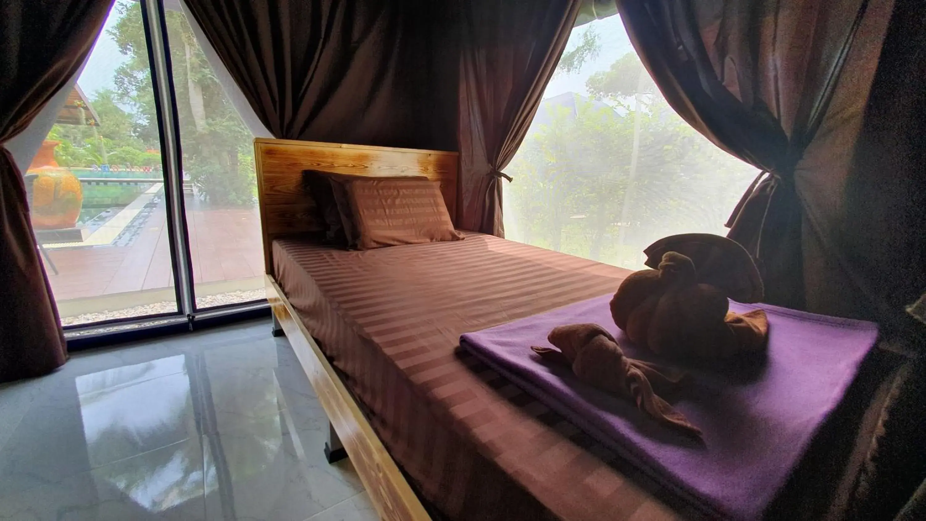 Bed in Moonshine Resort Chumphon Bed in Moonshine Resort Chumphon