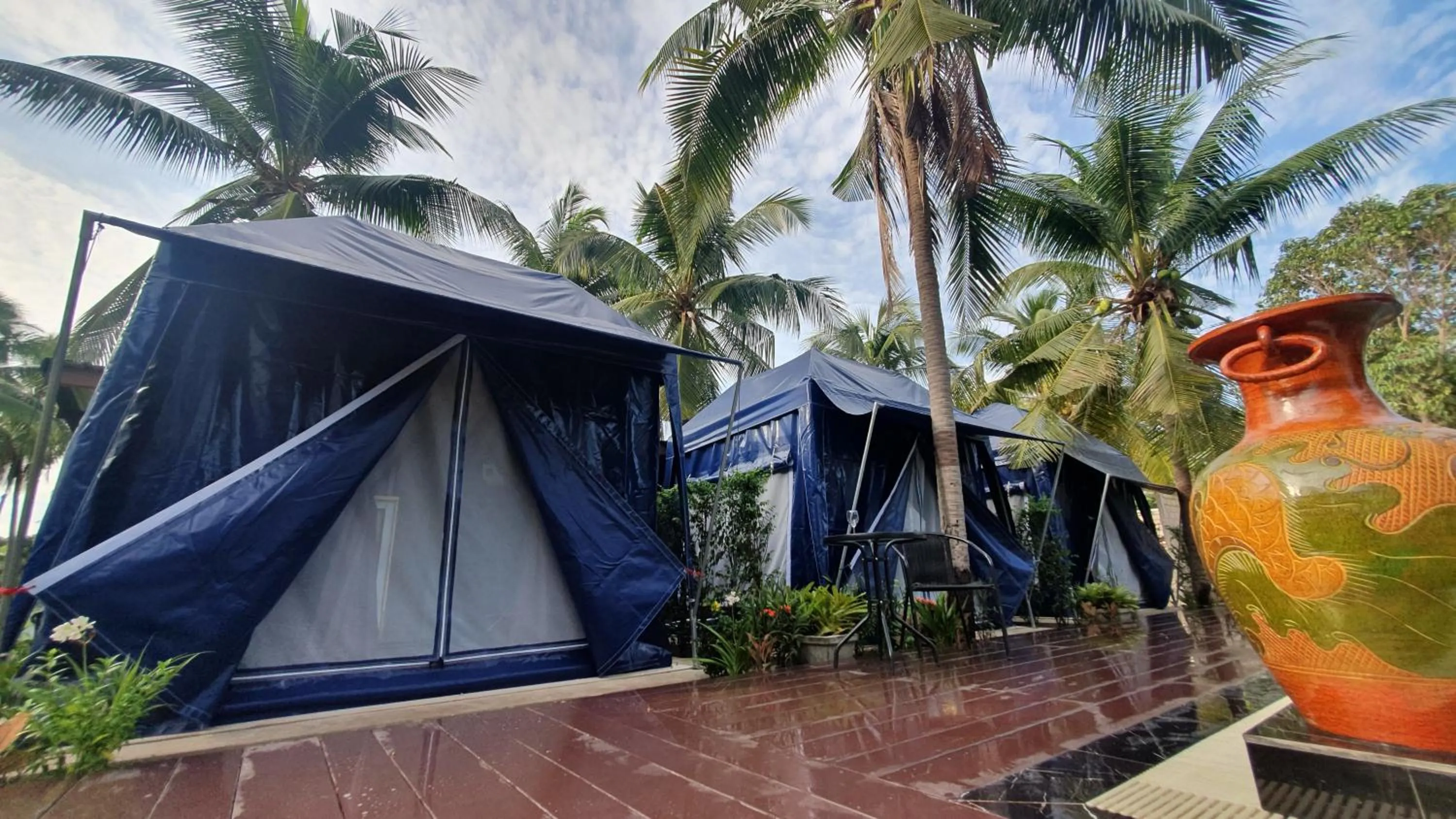 Property building in Moonshine Resort Chumphon