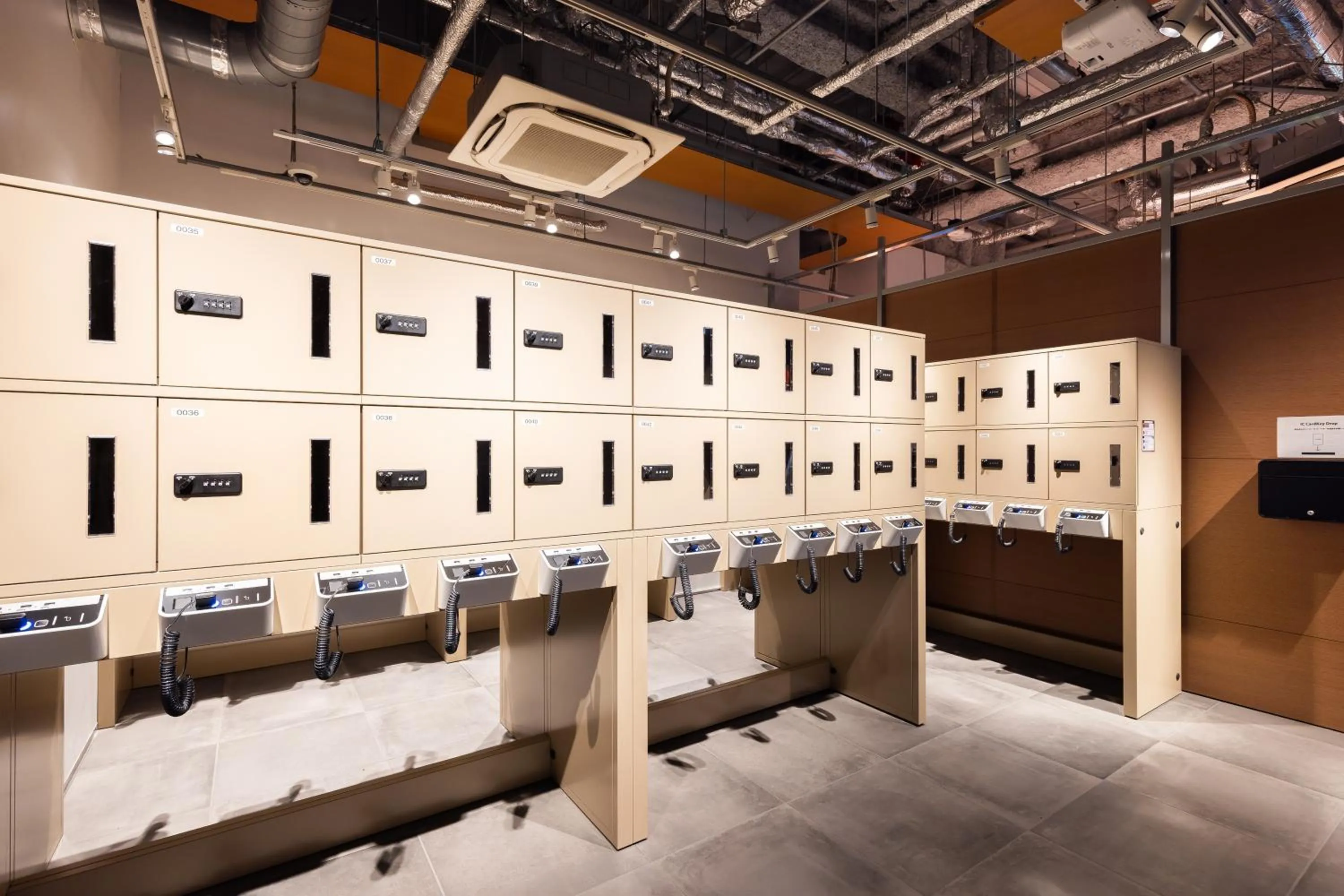 locker in Tokyu Stay Osaka Hommachi