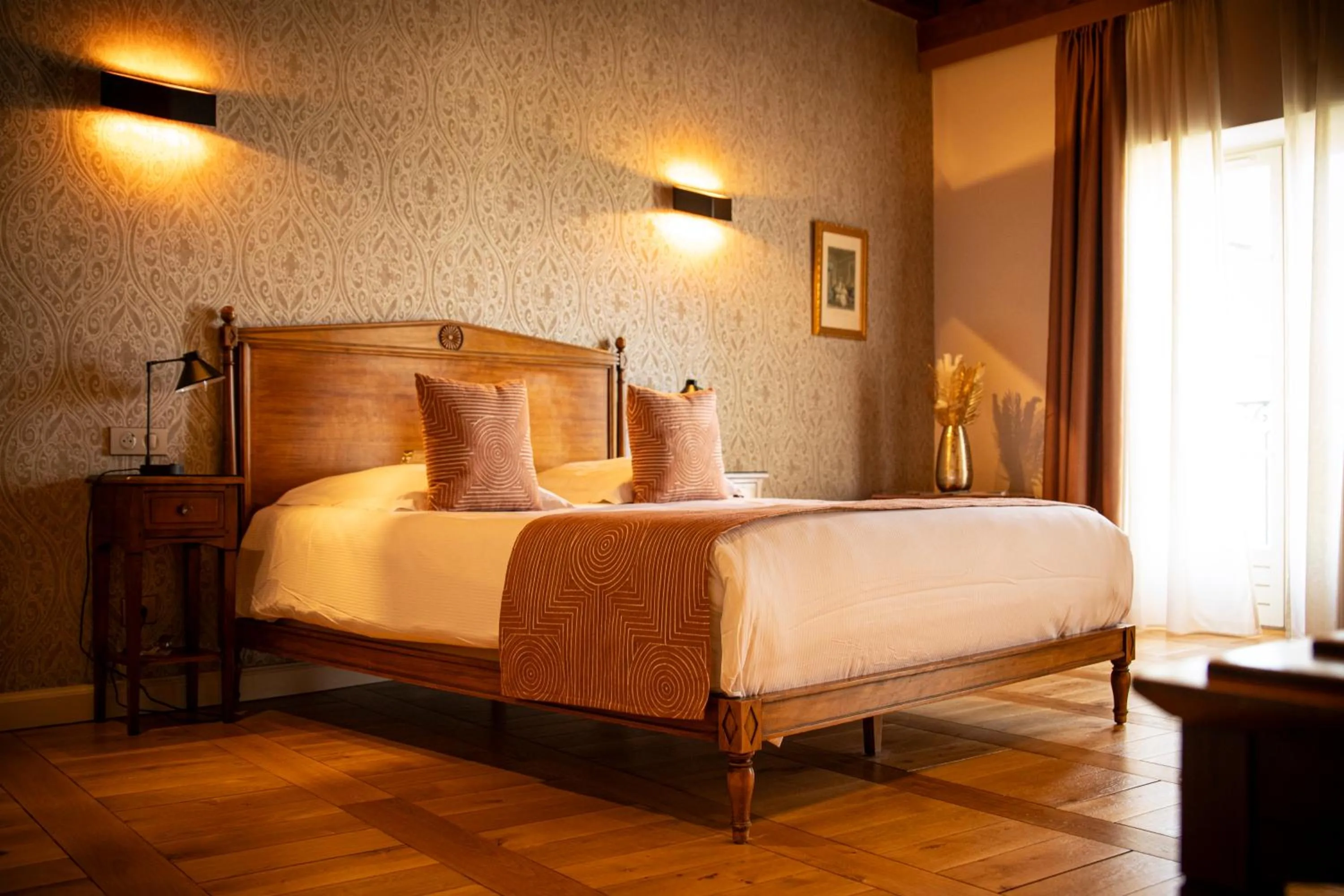 Bedroom, Bed in Château de Pizay